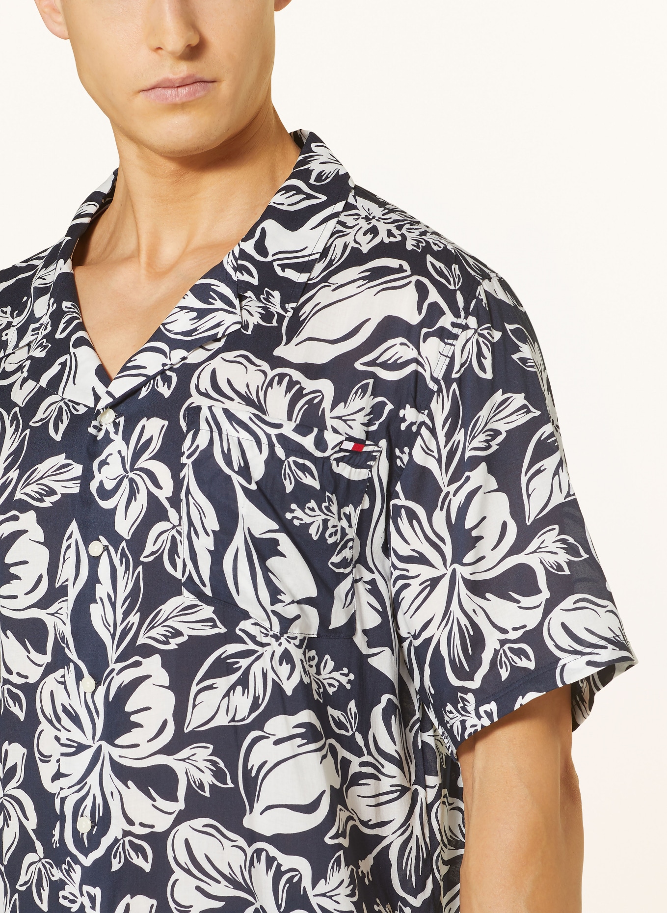 TOMMY HILFIGER Resorthemd Comfort Fit, Farbe: DUNKELBLAU/ WEISS (Bild 4)