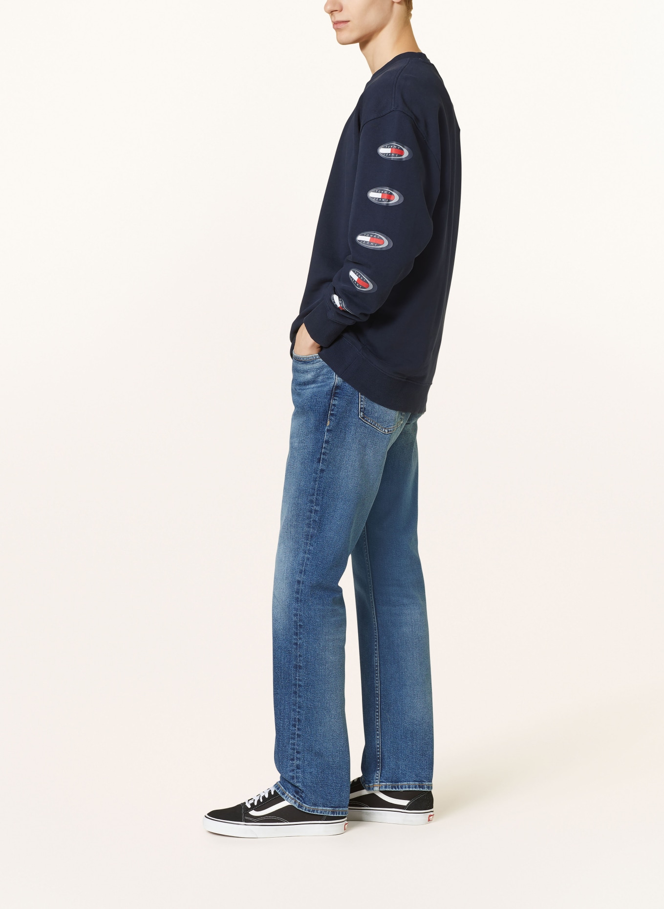 TOMMY JEANS Jeans RYAN Regular Straight Fit, Farbe: 1BK Denim Dark (Bild 4)