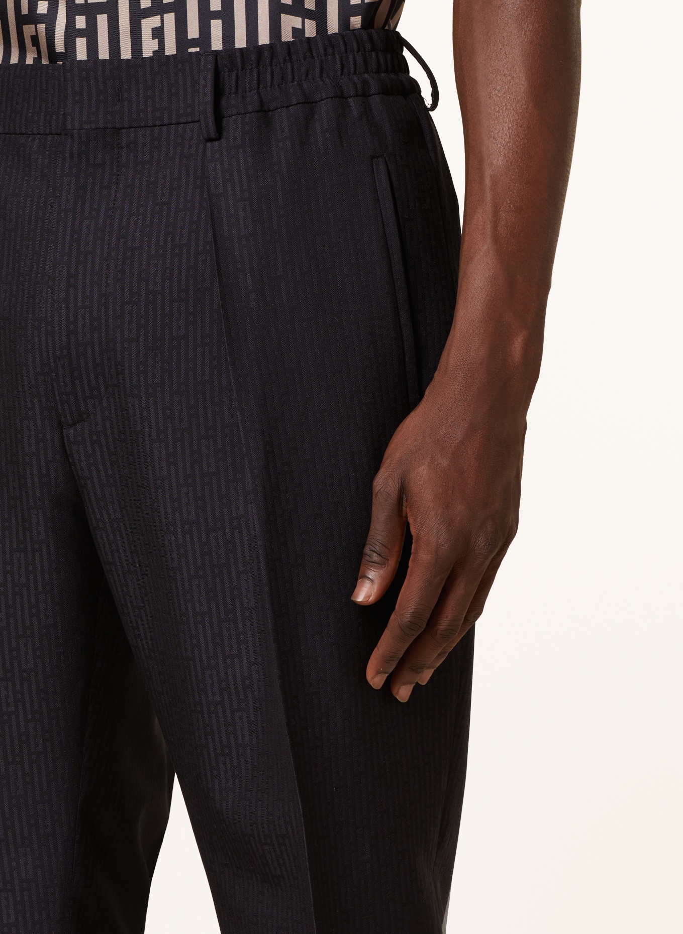 FENDI Spodnie extra slim fit, Kolor: GRANATOWY (Obrazek 5)