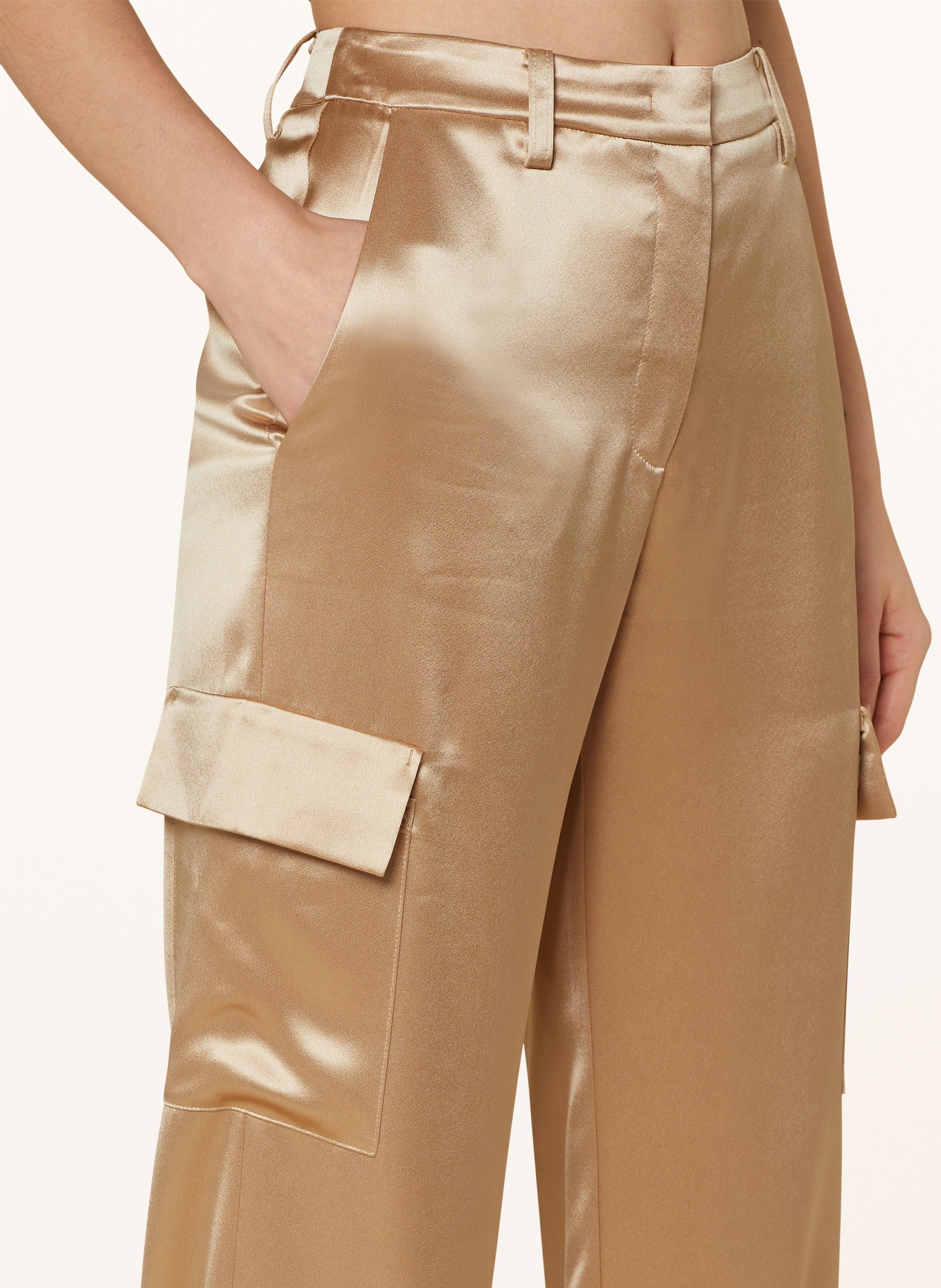 GUESS Cargo pants MARZIA in satin, Color: GOLD (Image 5)