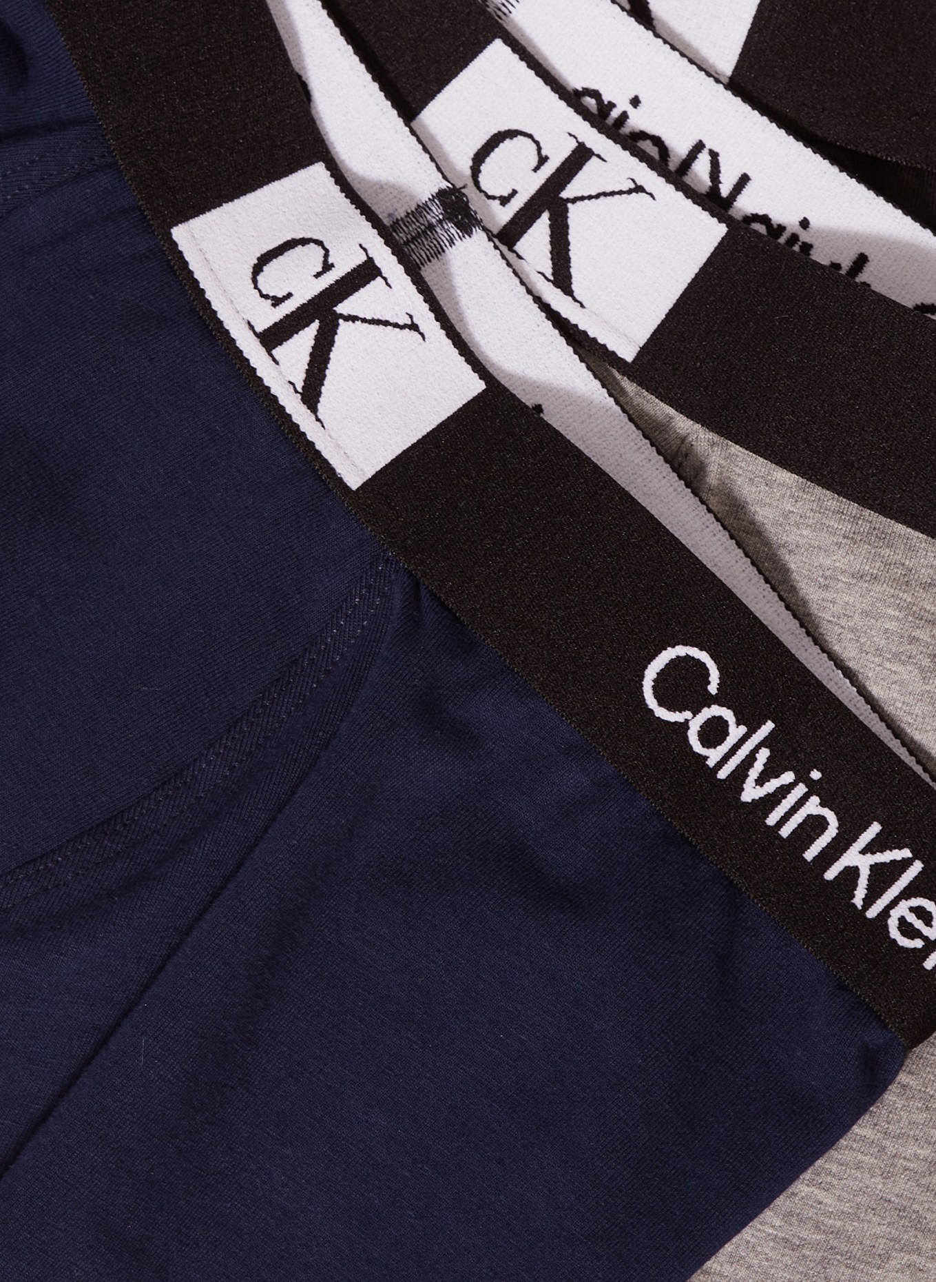 Calvin Klein Boxerky TRUNK, 3 kusy v balení, Barva: TMAVĚ MODRÁ/ ŠEDÁ/ ČERNÁ (Obrázek 3)
