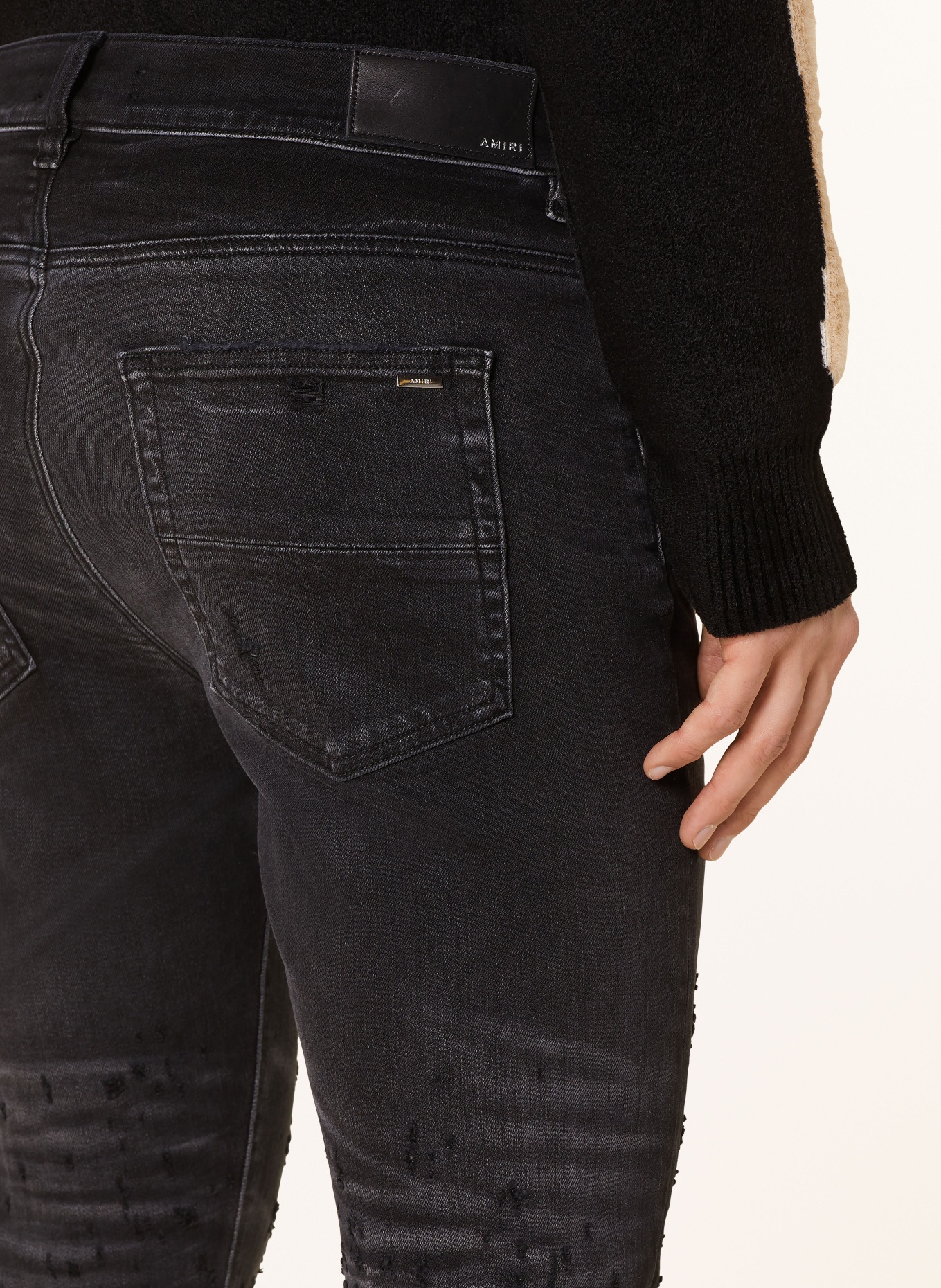 AMIRI Destroyed Jeans Skinny Fit, Farbe: FADED BLACK FADED BLACK (Bild 6)