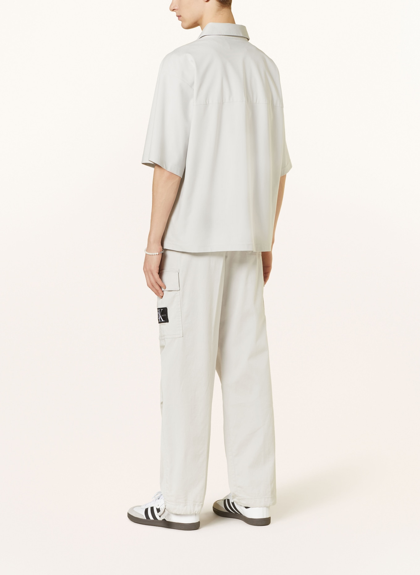 Calvin Klein Jeans Kurzarm-Hemd Comfort Fit aus Jersey, Farbe: HELLGRAU (Bild 3)
