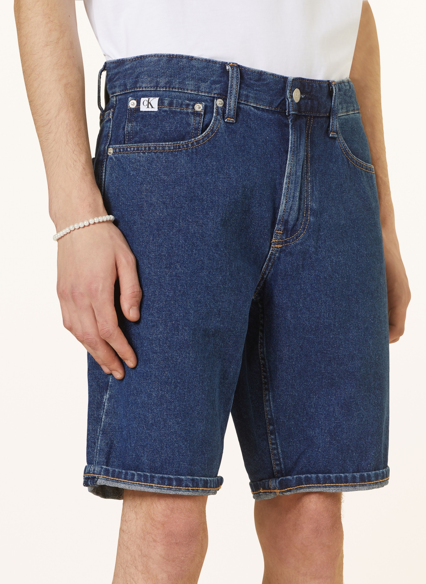 Calvin Klein Jeans Jeansshorts Regular Fit, Farbe: 1BJ DENIM DARK (Bild 5)
