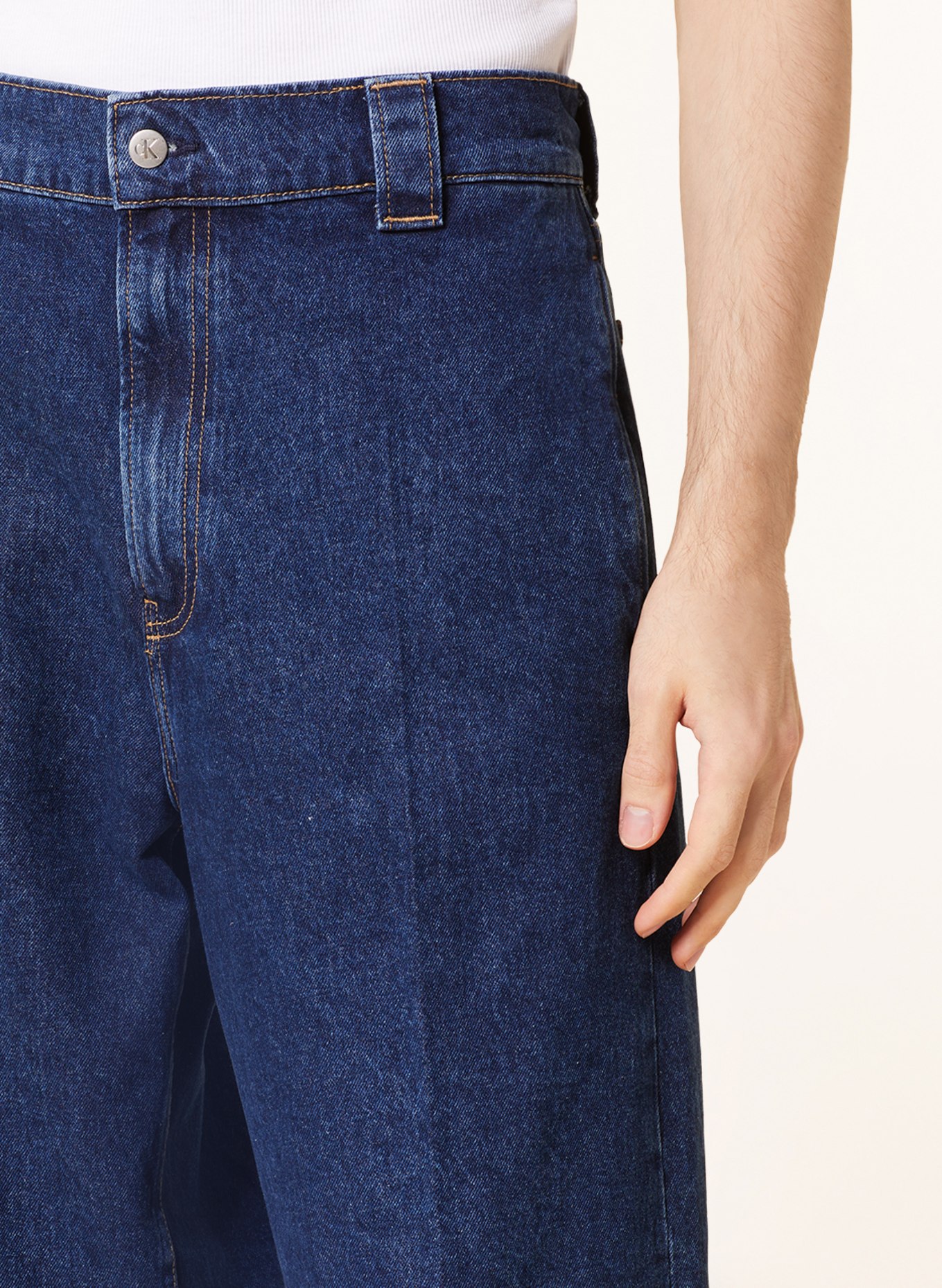 Calvin Klein Jeans Jeansy loose fit, Kolor: 1A4 DENIM MEDIUM (Obrazek 5)