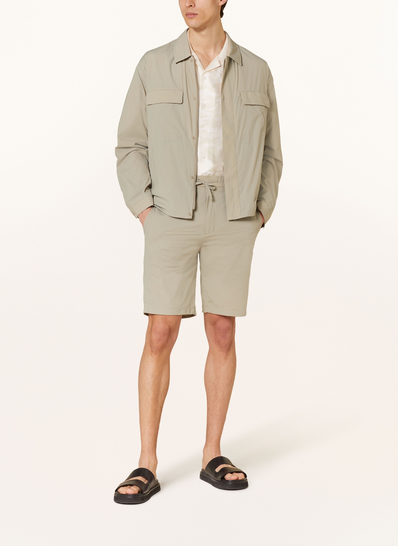Calvin Klein Shorts Regular Straight Fit, Farbe: HELLBRAUN (Bild 2)