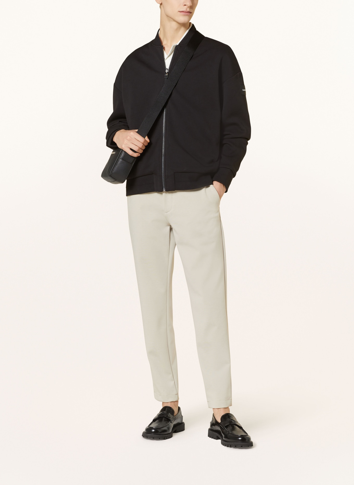 Calvin Klein Žerzejové kalhoty Tapered Fit, Barva: ACE Stony Beige (Obrázek 2)