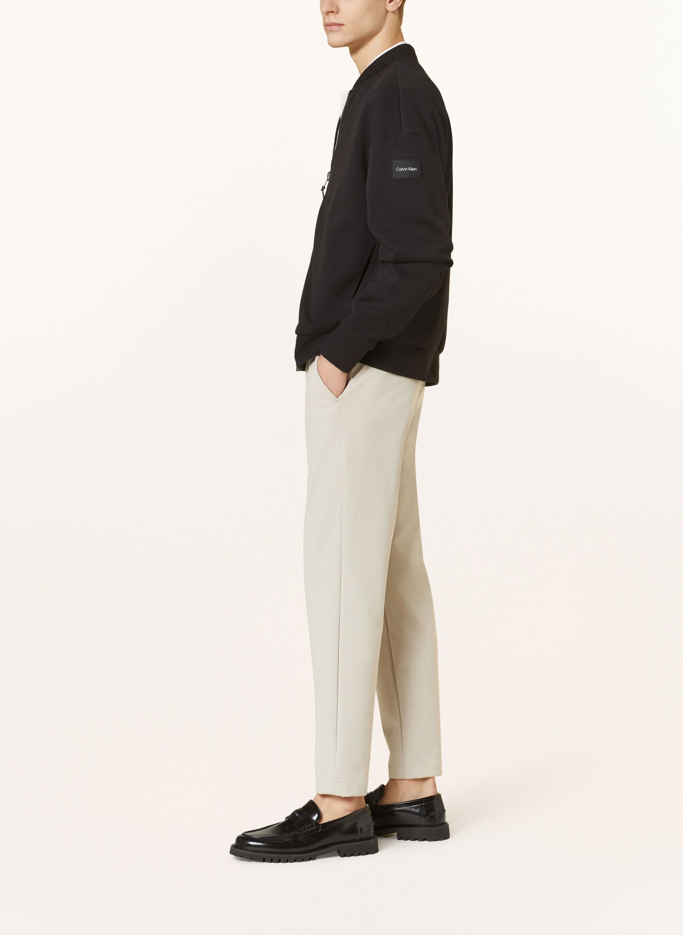 Calvin Klein Žerzejové kalhoty Tapered Fit, Barva: ACE Stony Beige (Obrázek 4)