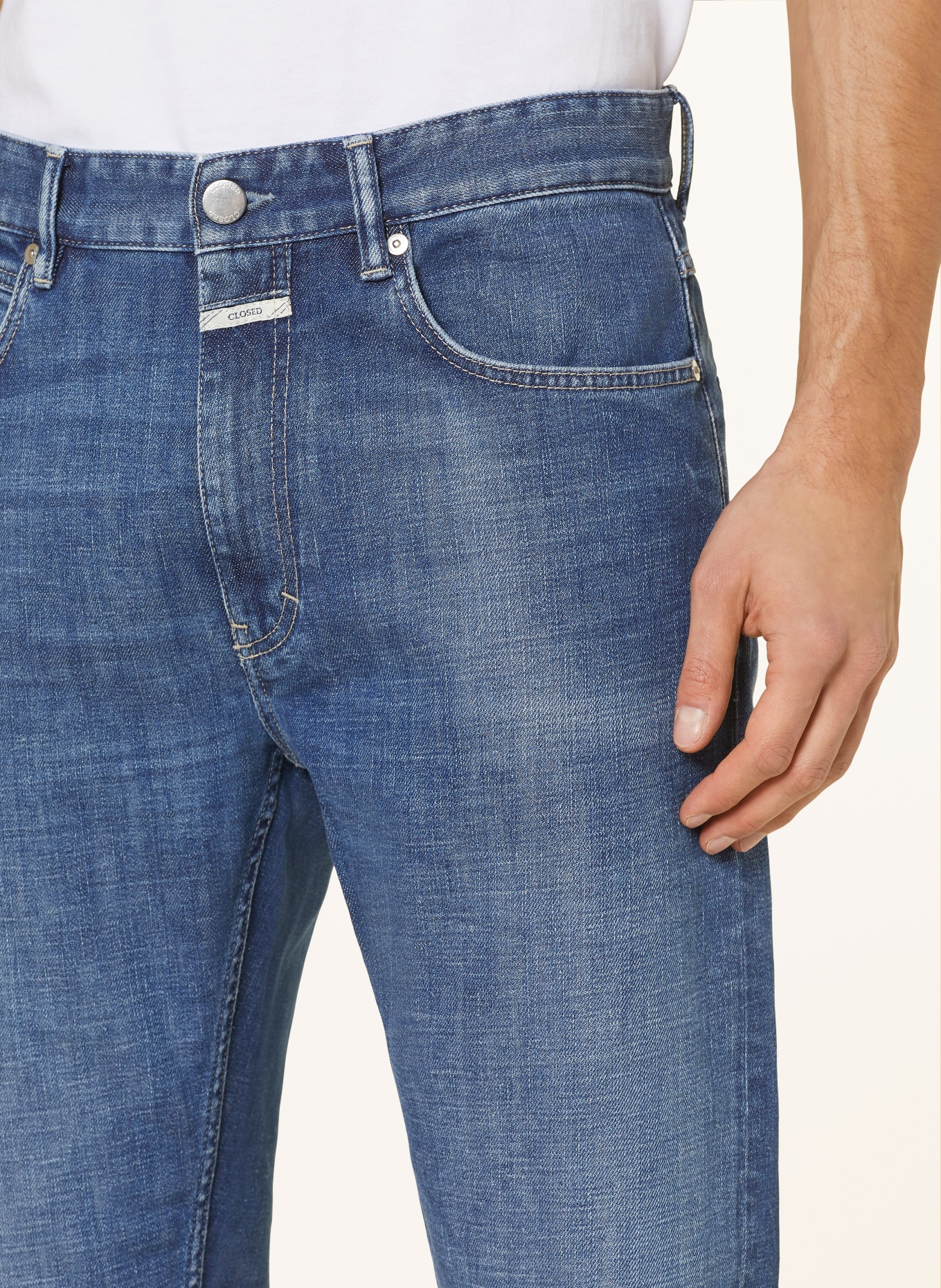 CLOSED Jeans COOPER TRUE Regular Fit, Farbe: MBL MID BLUE (Bild 5)