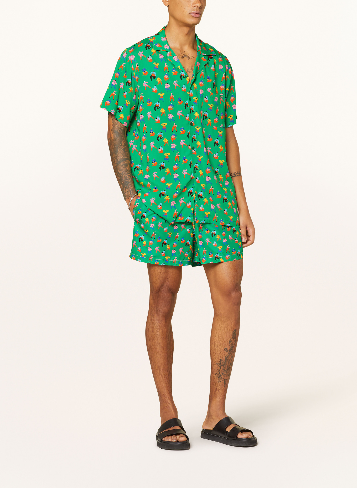 arrels BARCELONA Resorthemd GREEN FUN GIRLS X EGLE ZVIRBLYTE Comfort Fit, Farbe: GRÜN (Bild 2)