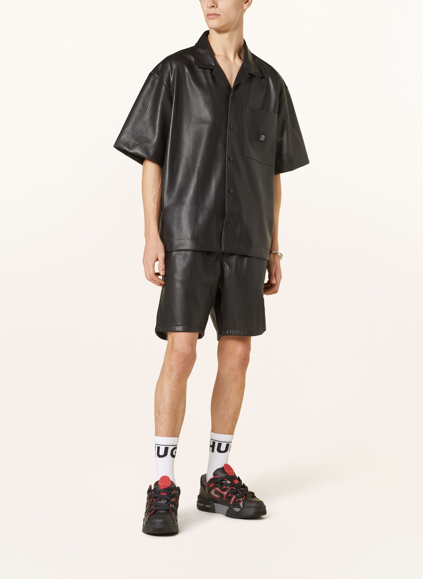 HUGO Koszula z klapami EGEENO oversized fit z imitacji skóry, Kolor: CZARNY (Obrazek 2)