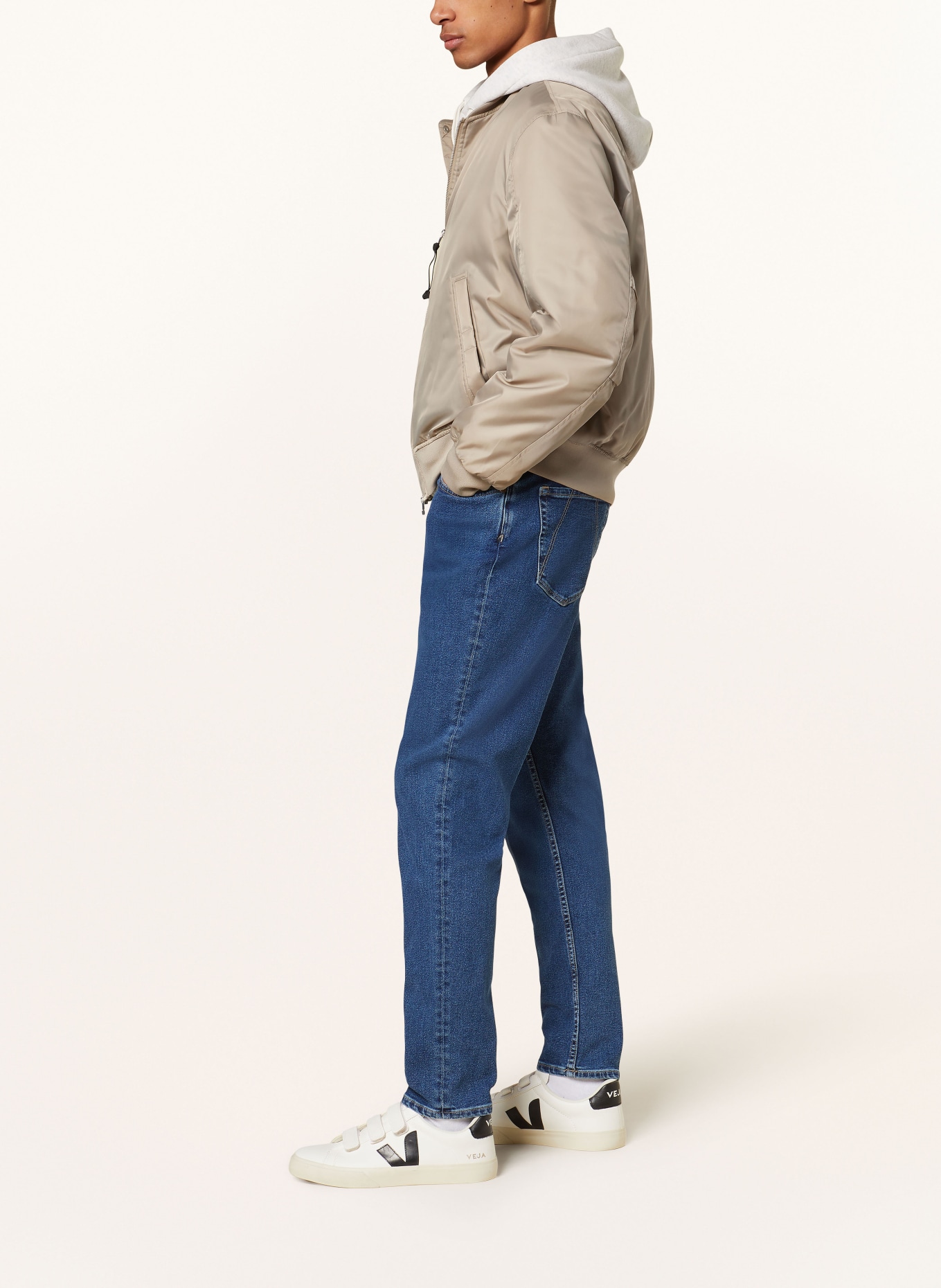 ARMEDANGELS Jeans AARJO TARPA Tapered Fit, Farbe: BLAU/ DUNKELBLAU (Bild 4)