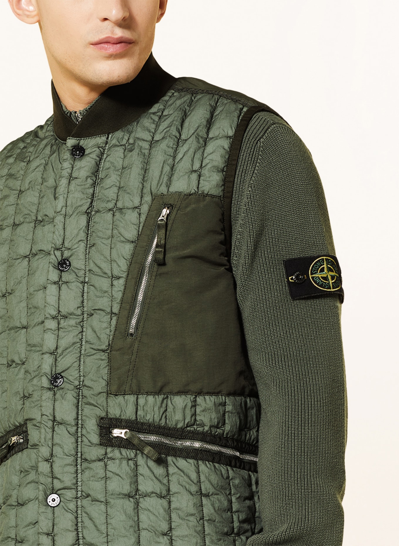 STONE ISLAND Quilted vest, Color: DARK GREEN (Image 4)