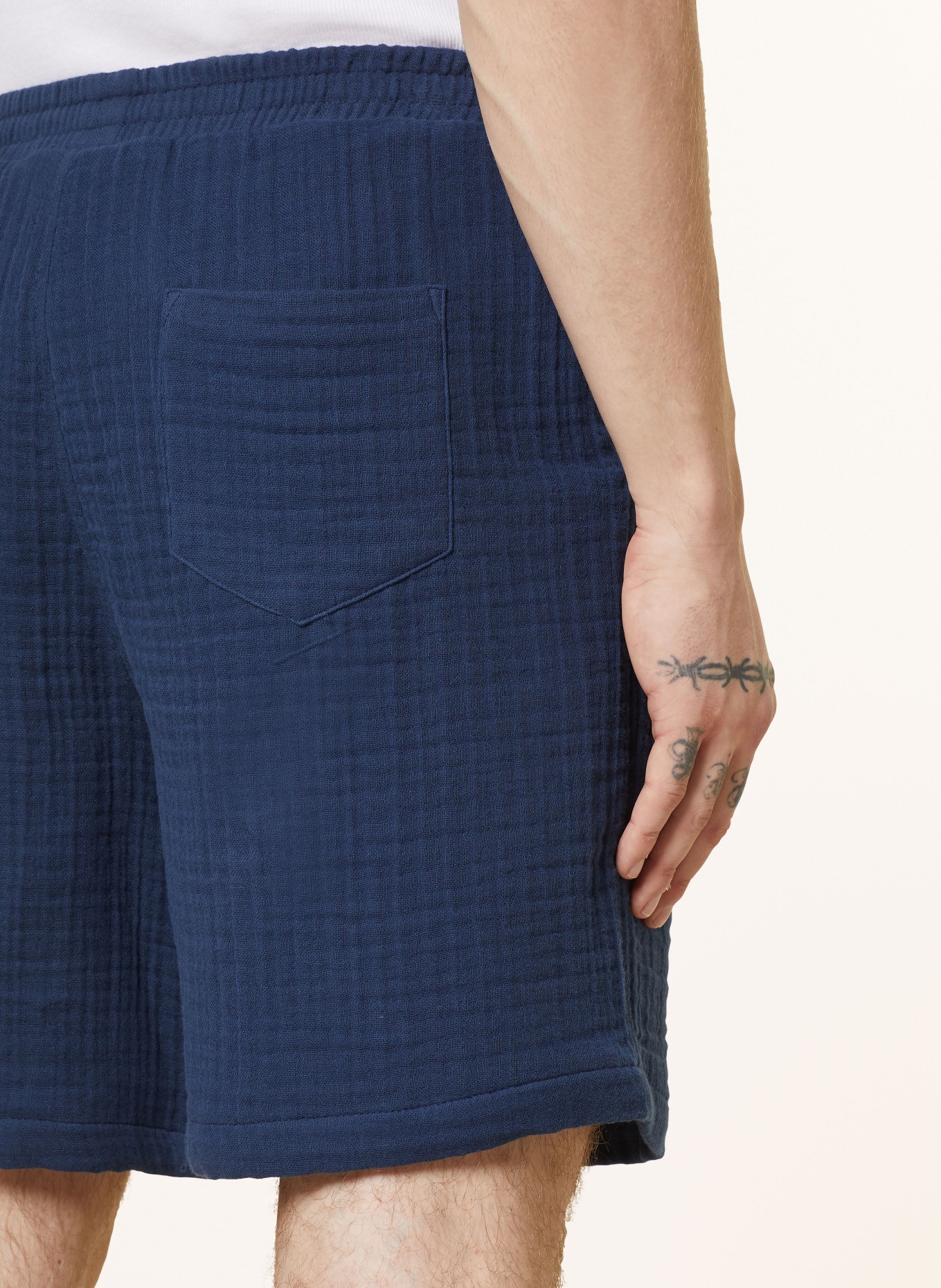 DAILY PAPER Muslin shorts ENZI, Color: DARK BLUE (Image 6)