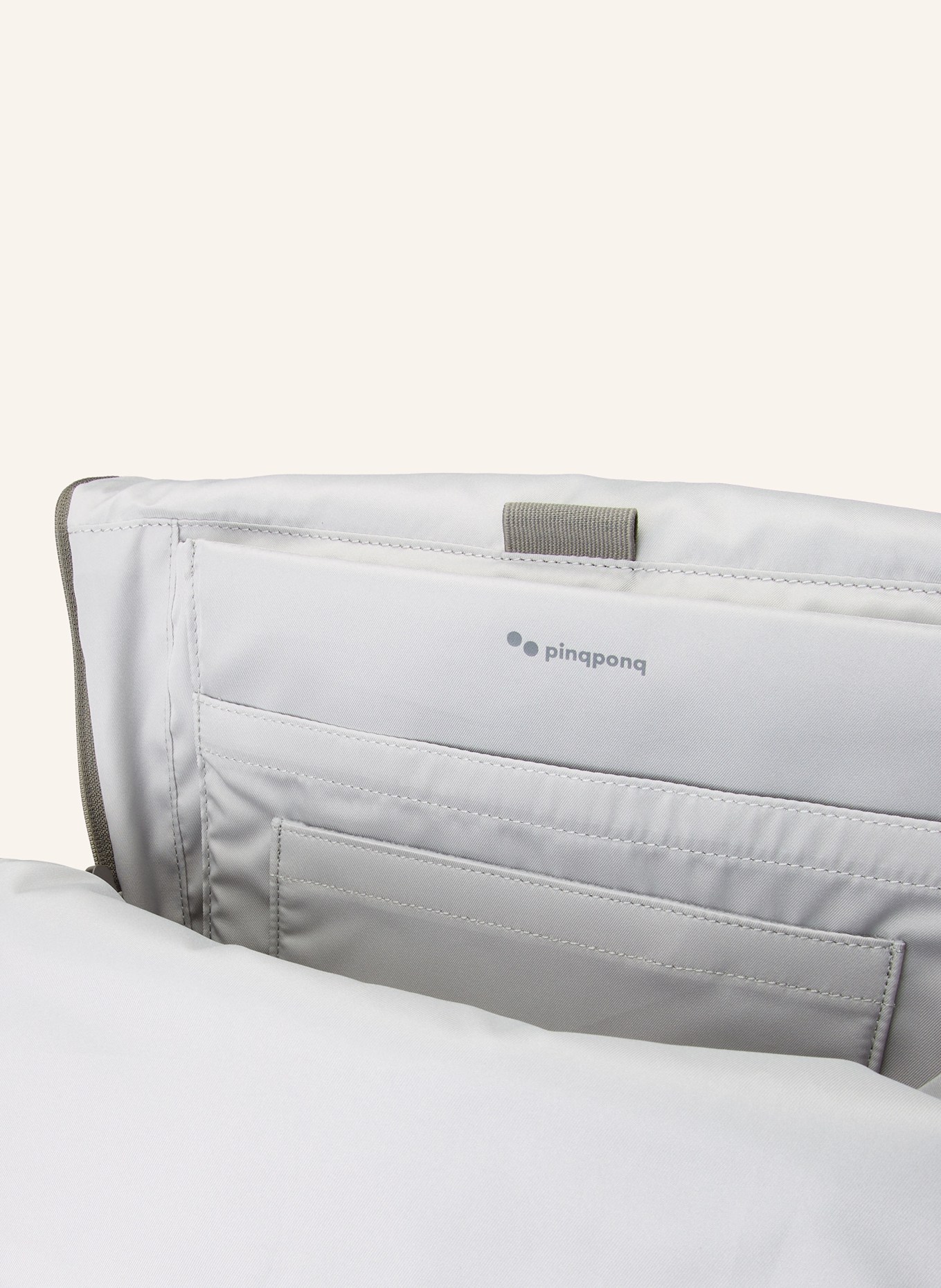 pinqponq Backpack KLAK CONSTRUCT with laptop compartment 18 l, Color: OLIVE (Image 3)