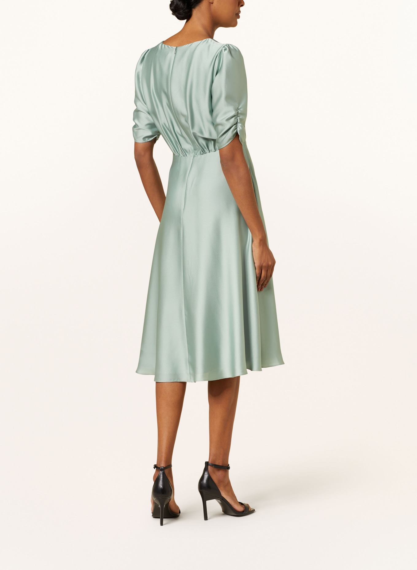 SWING Cocktail dress made of satin, Color: LIGHT GREEN (Image 3)