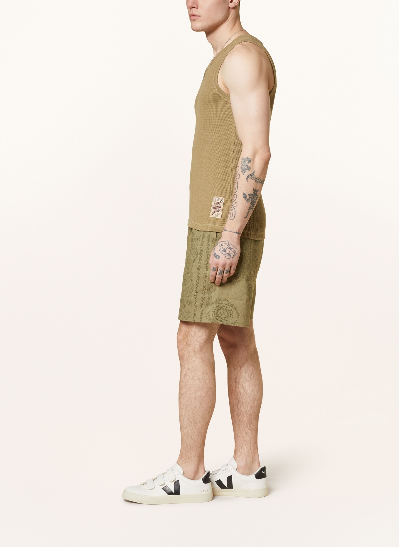 LES DEUX Shorts LESLEY, Color: OLIVE/ DARK GREEN (Image 4)