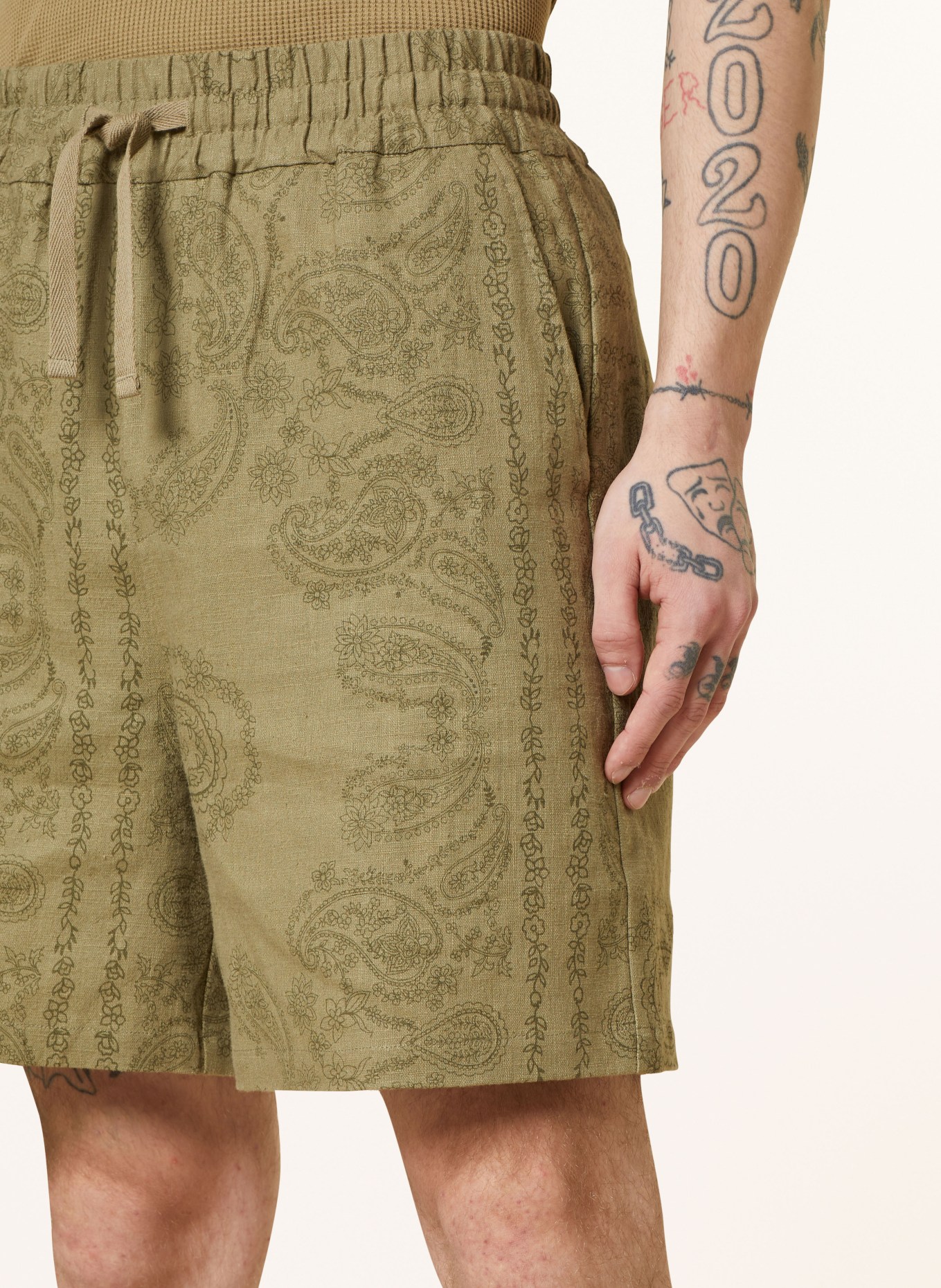 LES DEUX Shorts LESLEY, Color: OLIVE/ DARK GREEN (Image 5)