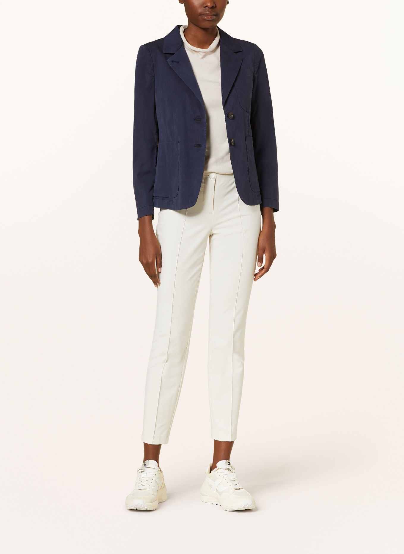 Kiltie Blejzr: TMAVĚ MODRÁ