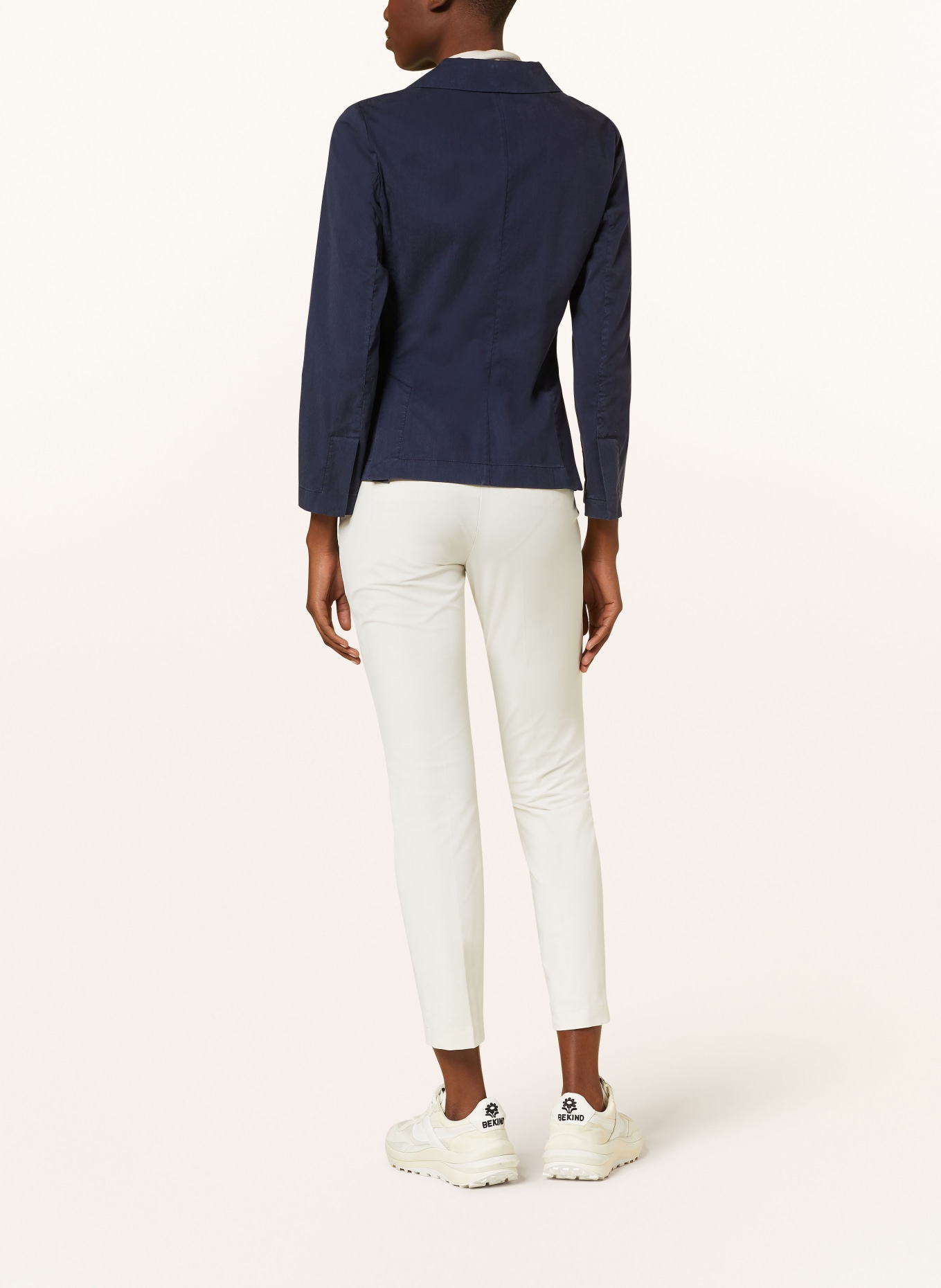 Kiltie Blejzr: TMAVĚ MODRÁ