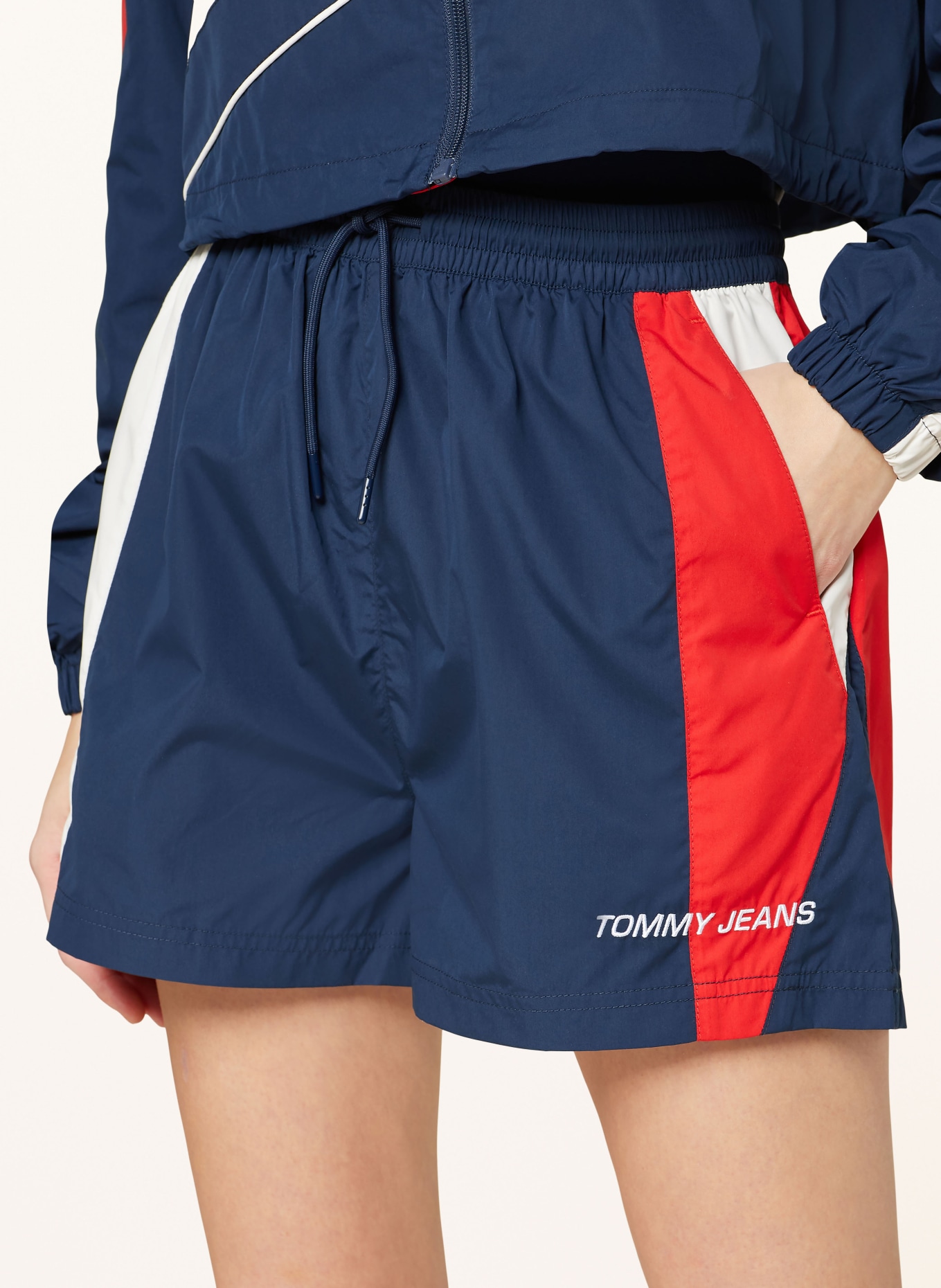 TOMMY JEANS Shorts, Color: DARK BLUE/ WHITE/ RED (Image 5)
