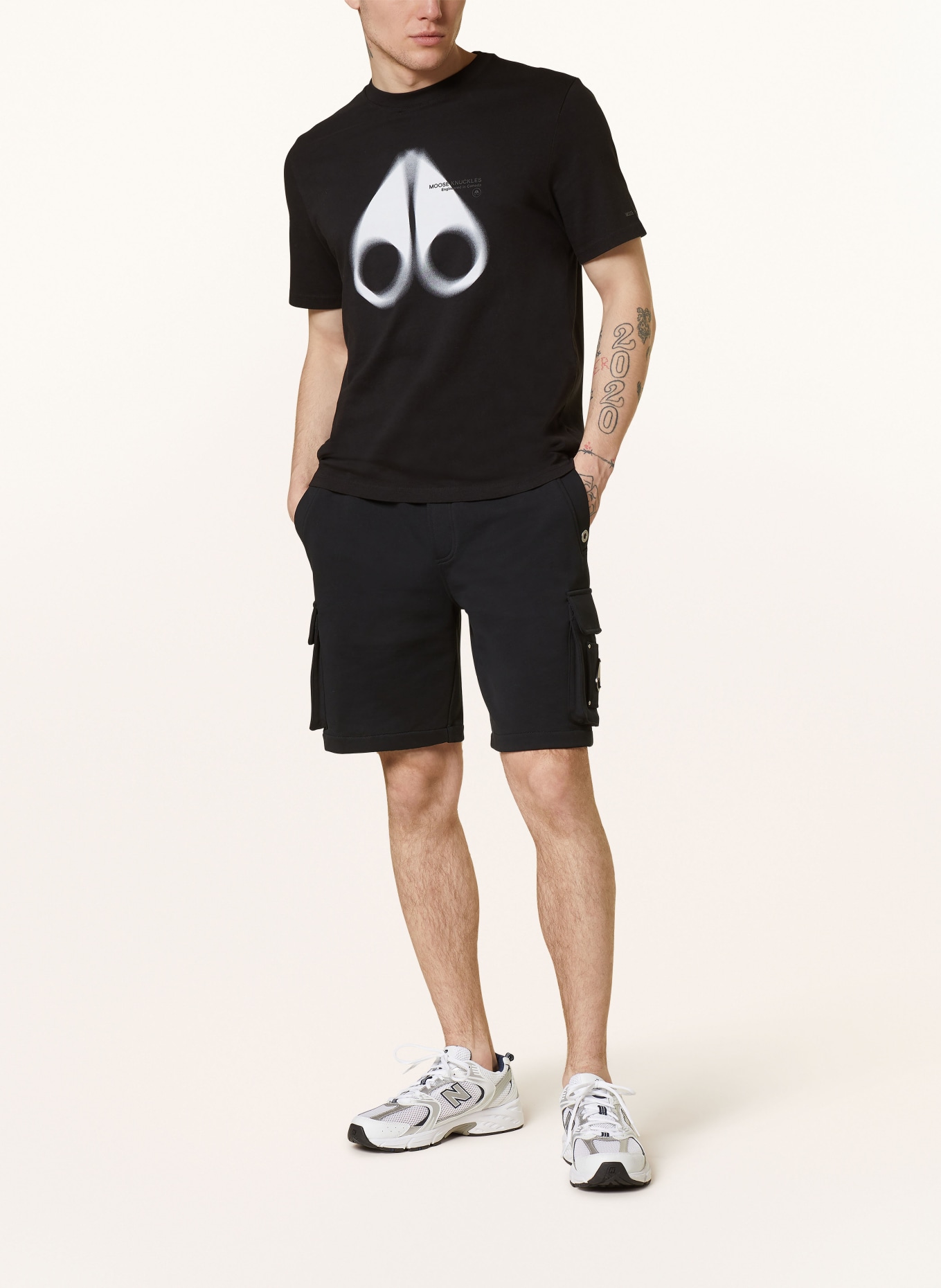 MOOSE KNUCKLES Cargo sweat shorts HARTSFIELD, Color: BLACK (Image 2)