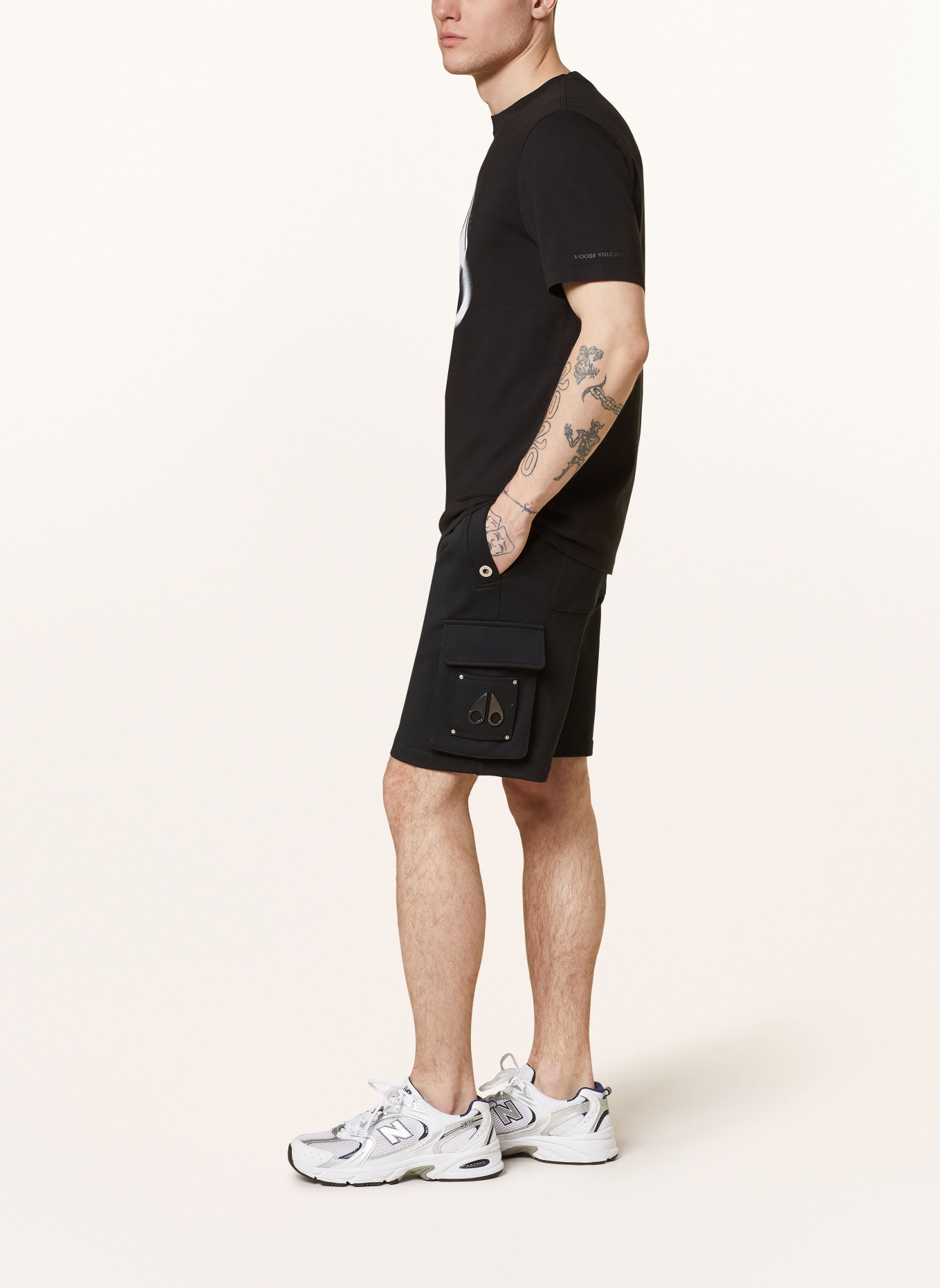 MOOSE KNUCKLES Cargo sweat shorts HARTSFIELD, Color: BLACK (Image 4)