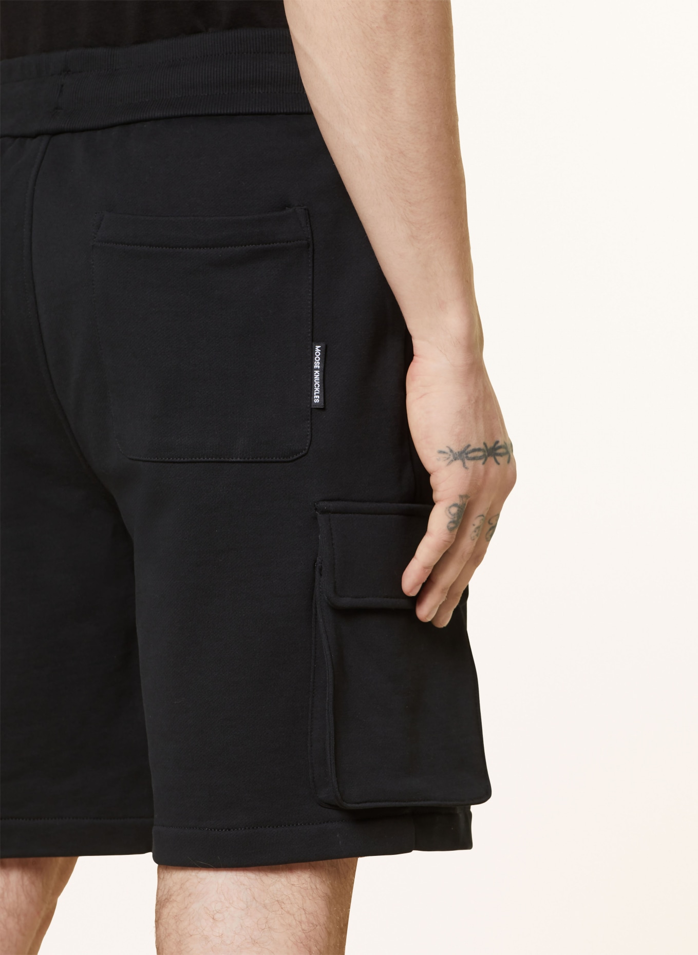 MOOSE KNUCKLES Cargo sweat shorts HARTSFIELD, Color: BLACK (Image 6)