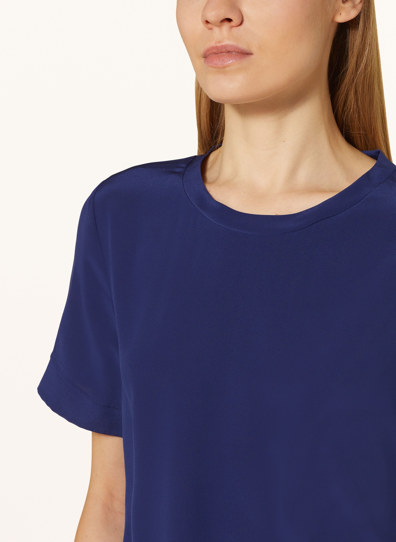TONNO & PANNA T-shirt STINETON z jedwabiu, Kolor: GRANATOWY (Obrazek 4)