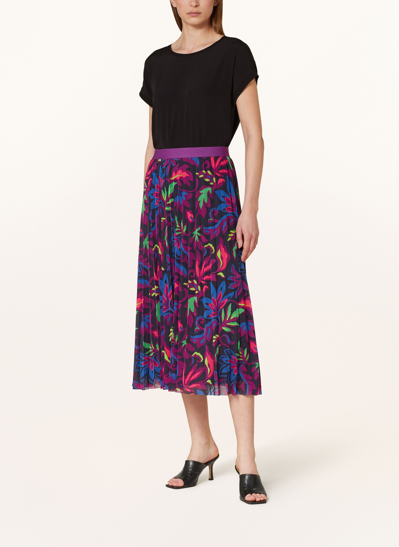oui Pleated skirt Made of mesh, Color: FUCHSIA/ BLUE/ GREEN (Image 2)