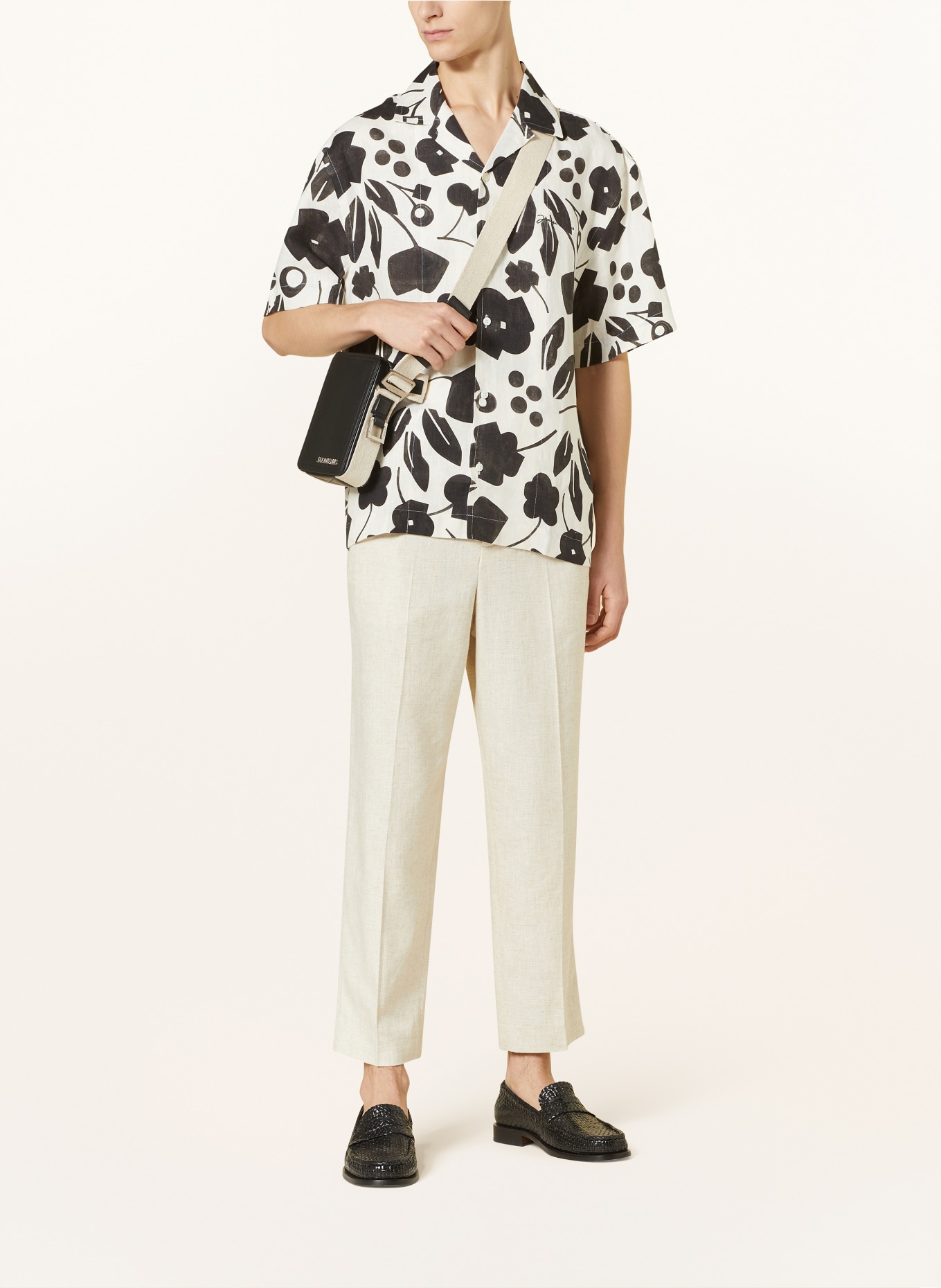 JACQUEMUS Resort shirt LA CHEMISE JEAN relaxed fit in linen, Color: WHITE/ BLACK (Image 2)