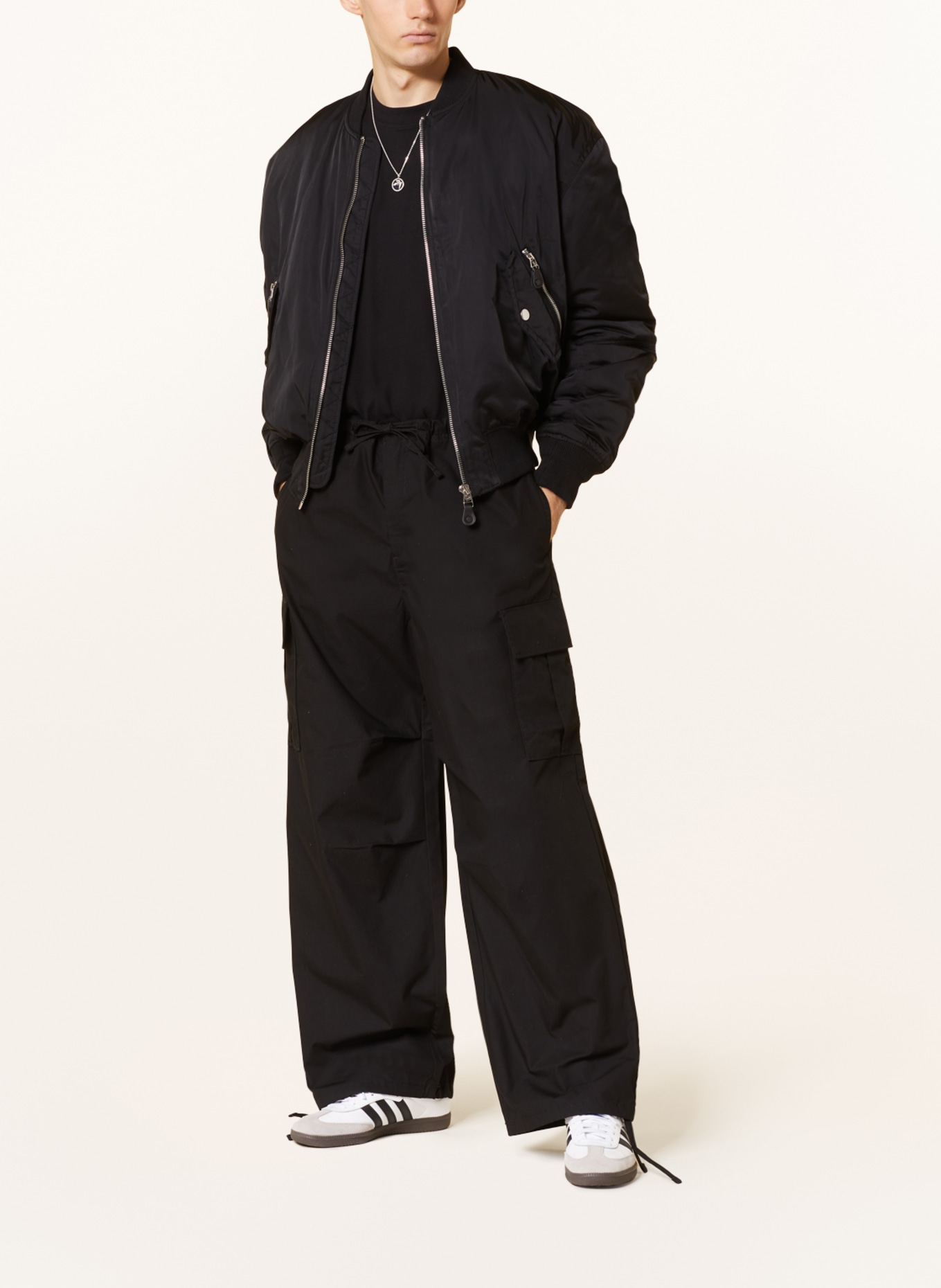 WEEKDAY Cargo pants regular fit, Color: BLACK (Image 2)