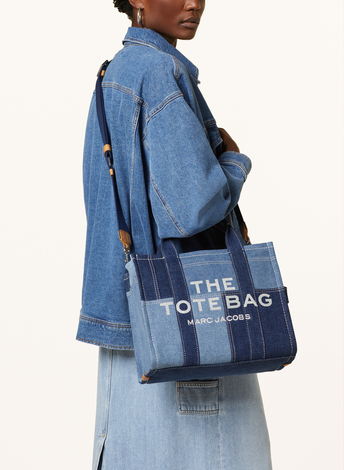 MARC JACOBS Shopper THE MEDIUM TOTE BAG: BLAU/ DUNKELBLAU