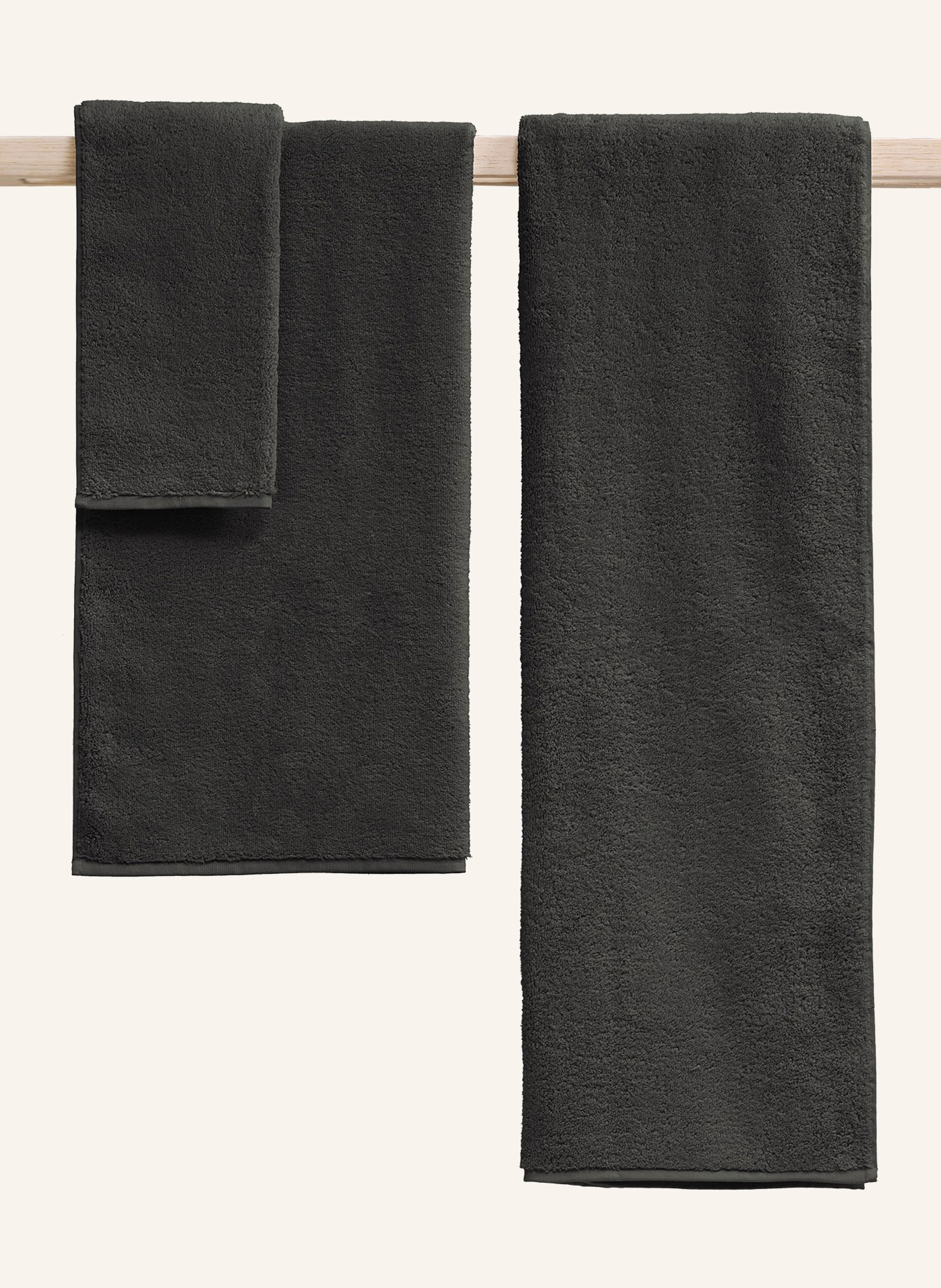 weseta switzerland Towel DREAM ROYAL, Color: 19 ANTHRAZIT (Image 2)