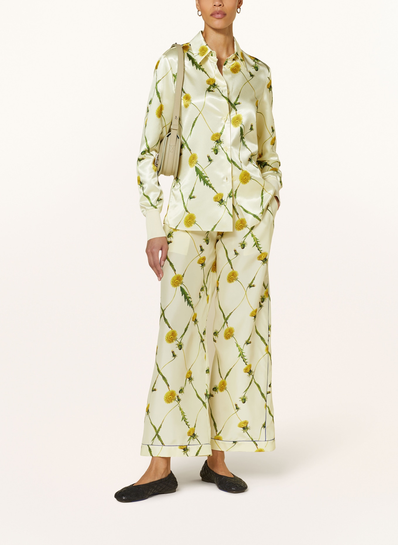 BURBERRY Wide leg trousers made of silk, Color: LIGHT YELLOW/ YELLOW/ GREEN (Image 2)