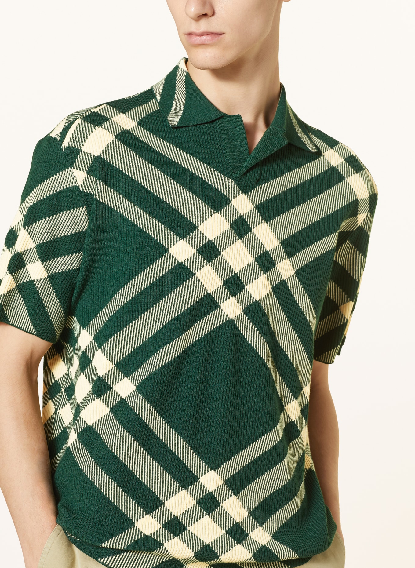 BURBERRY Knitted polo shirt DAFFODIL classic fit, Color: DARK GREEN/ LIGHT YELLOW (Image 4)