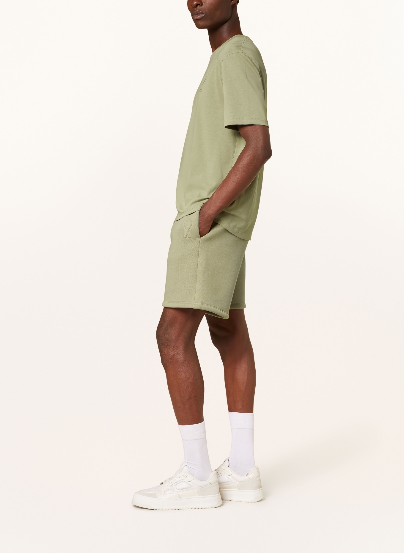 AMI PARIS Sweat shorts, Color: BEIGE (Image 4)