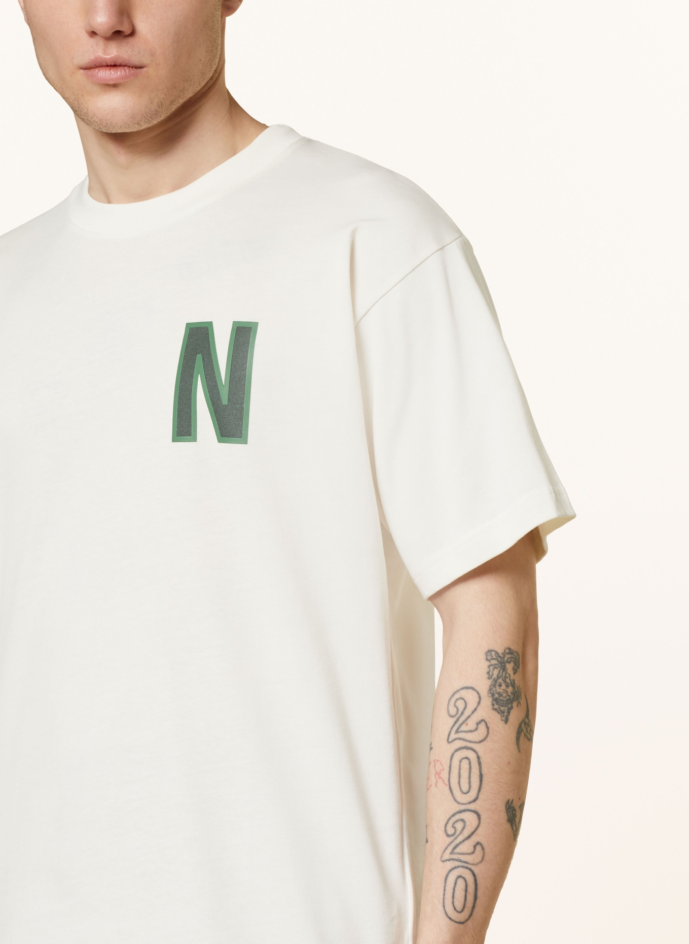 NORSE PROJECTS T-shirt SIMON, Kolor: ECRU/ ZIELONY (Obrazek 4)