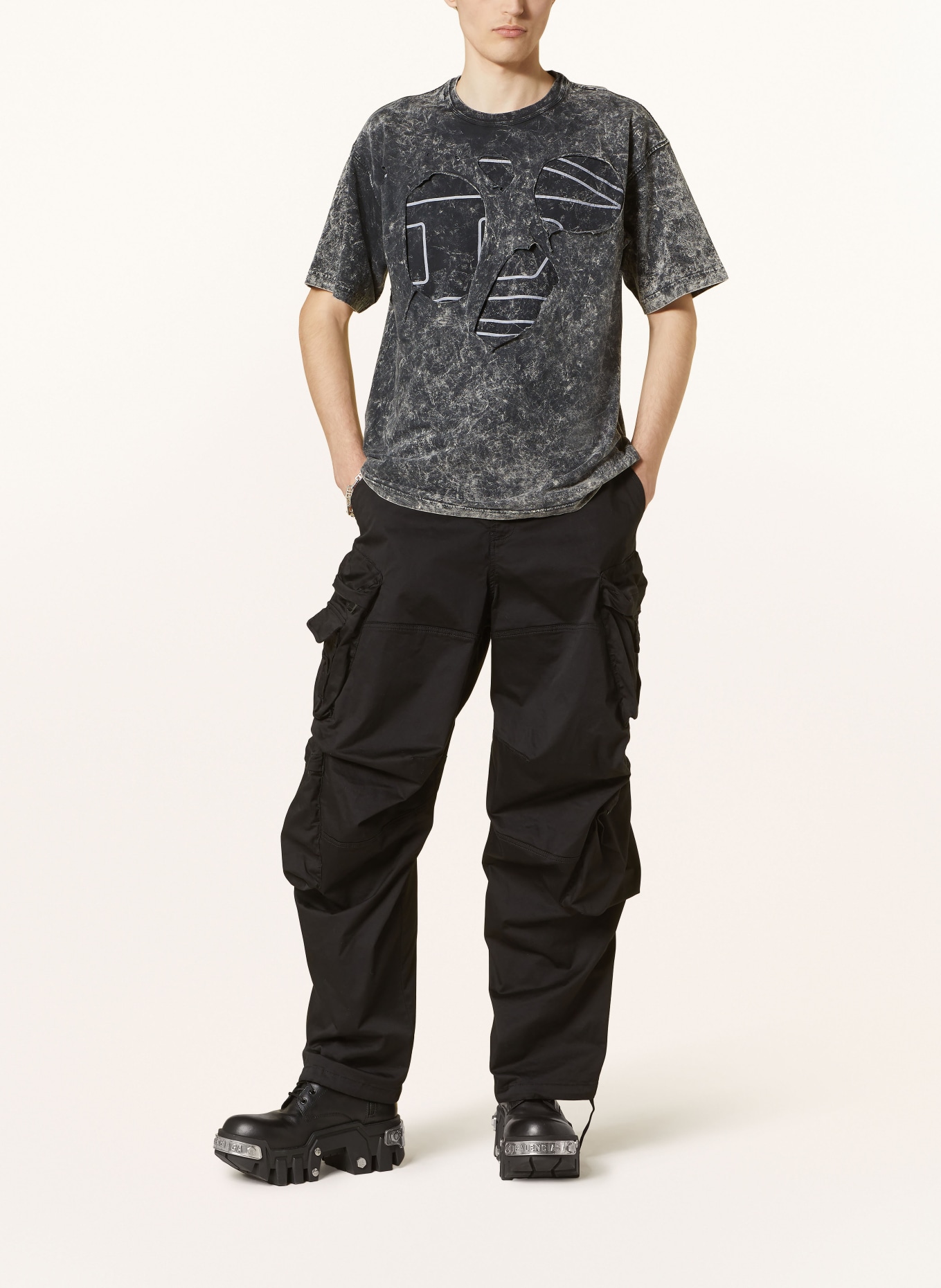 DIESEL T-shirt T-BOXT-PEELOVAL with cut-out, Color: BLACK (Image 2)