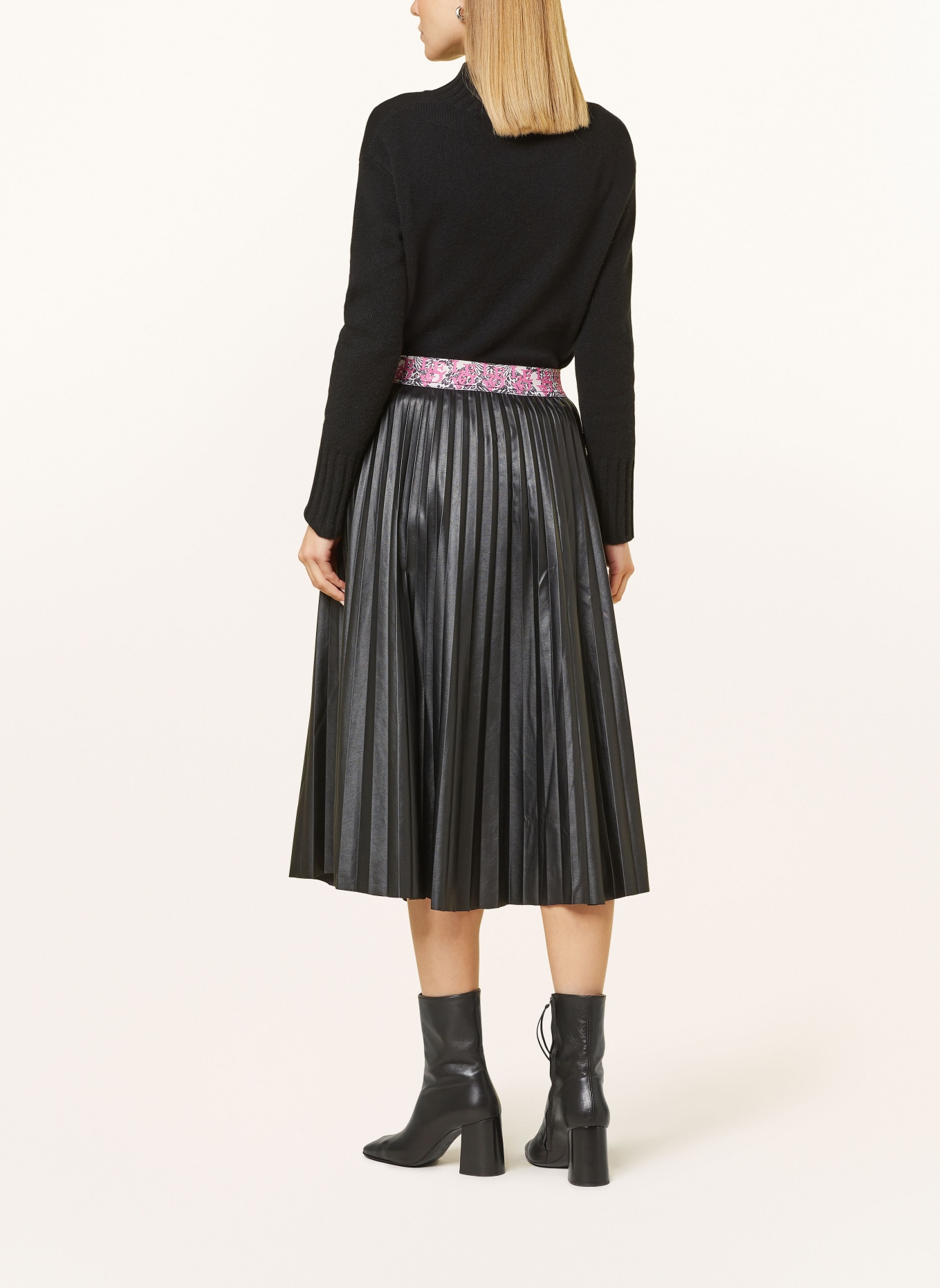 miss goodlife Pleated skirt LOVE AND FLOWERS in leather look, Color: BLACK (Image 3)