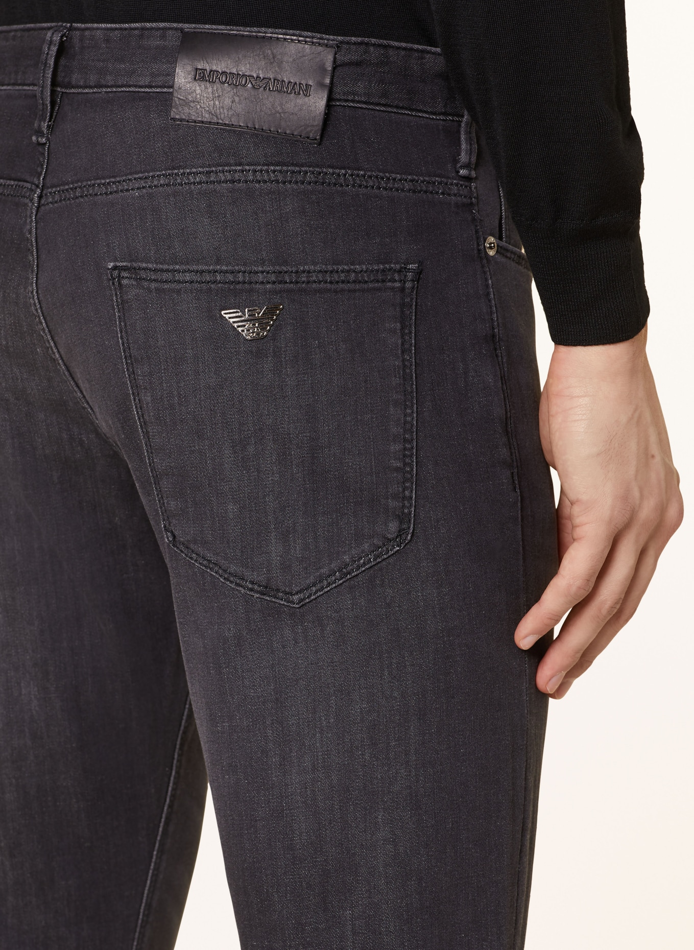 EMPORIO ARMANI Jeans slim fit: 0006 DENIM NERO MD