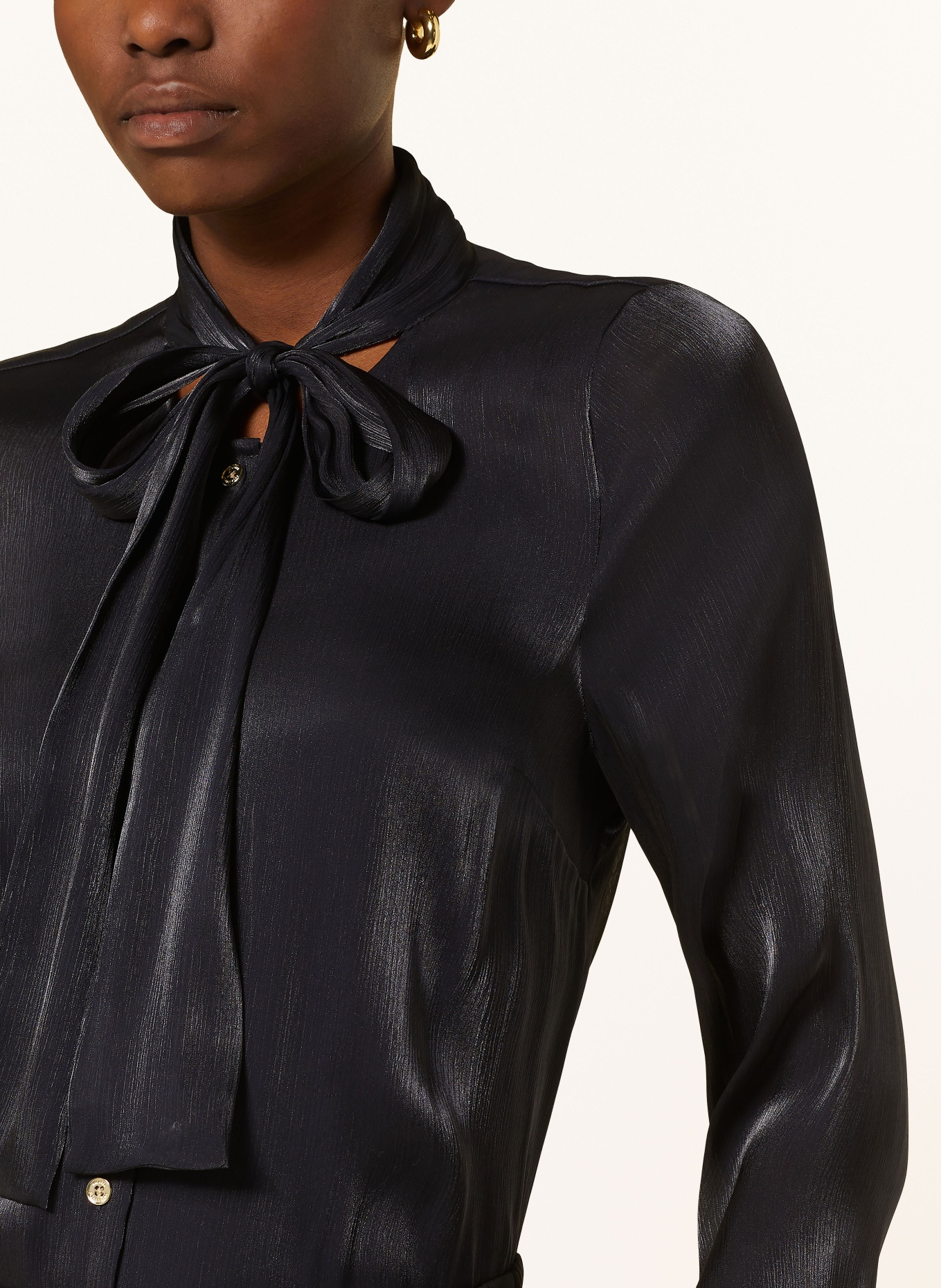 MICHAEL KORS Satin bow-tie blouse, Color: BLACK (Image 4)