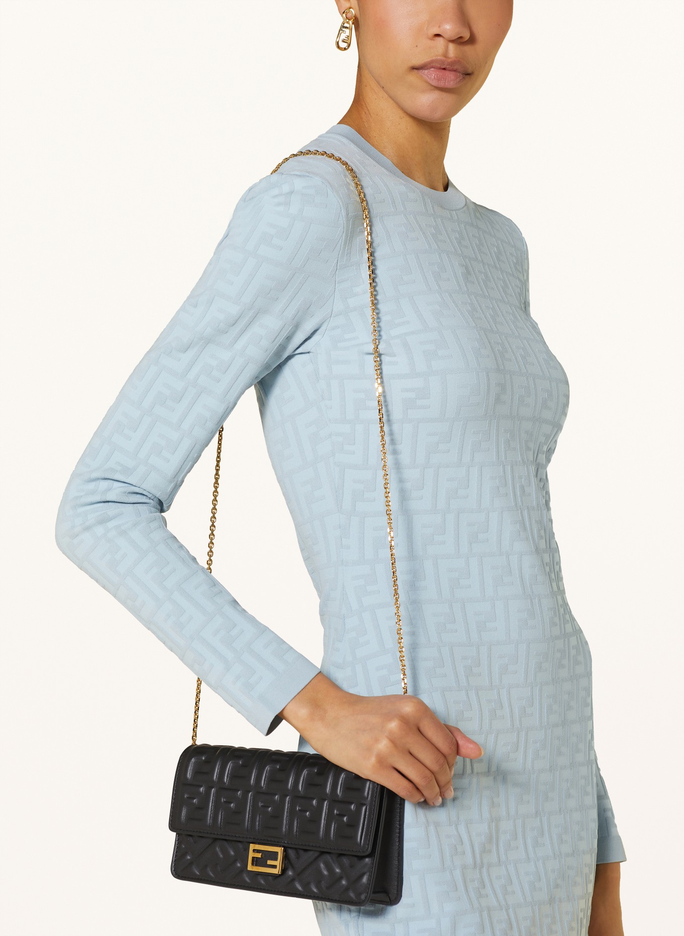 FENDI Geldbörse BAGUETTE zum Umhängen: SCHWARZ