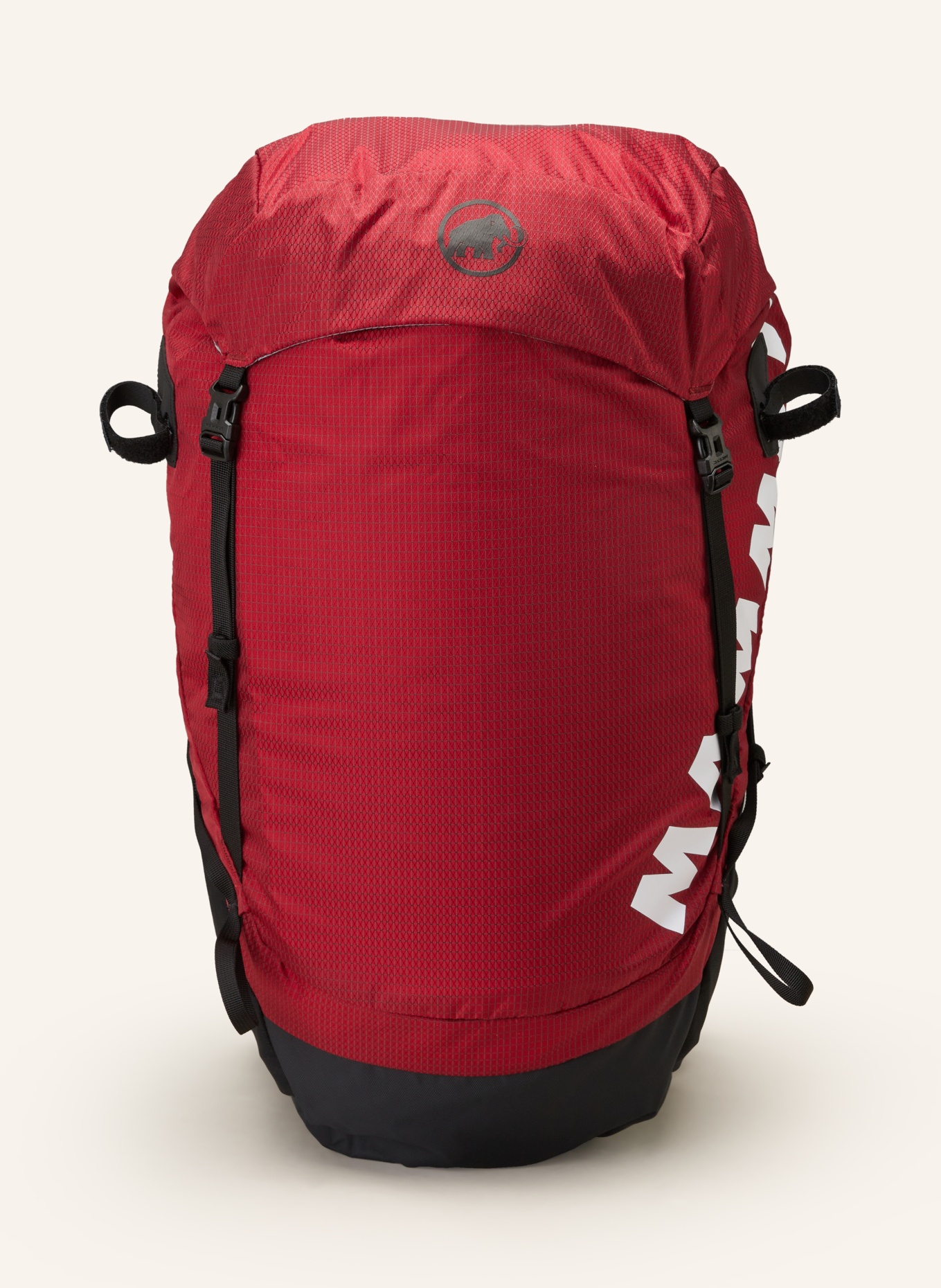 MAMMUT Backpack DUCAN 24 l, Color: DARK RED/ BLACK (Image 1)