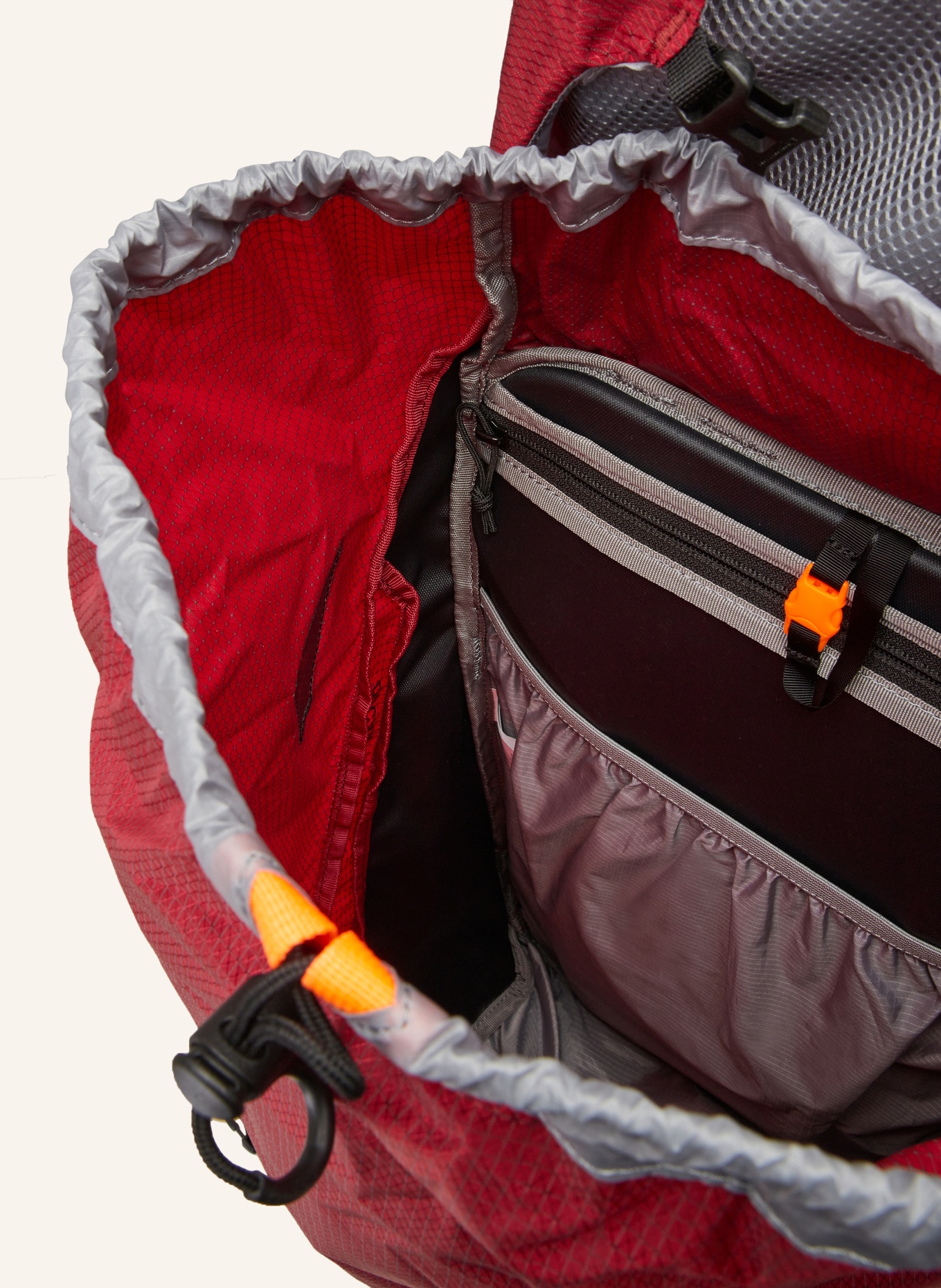 MAMMUT Backpack DUCAN 24 l, Color: DARK RED/ BLACK (Image 3)