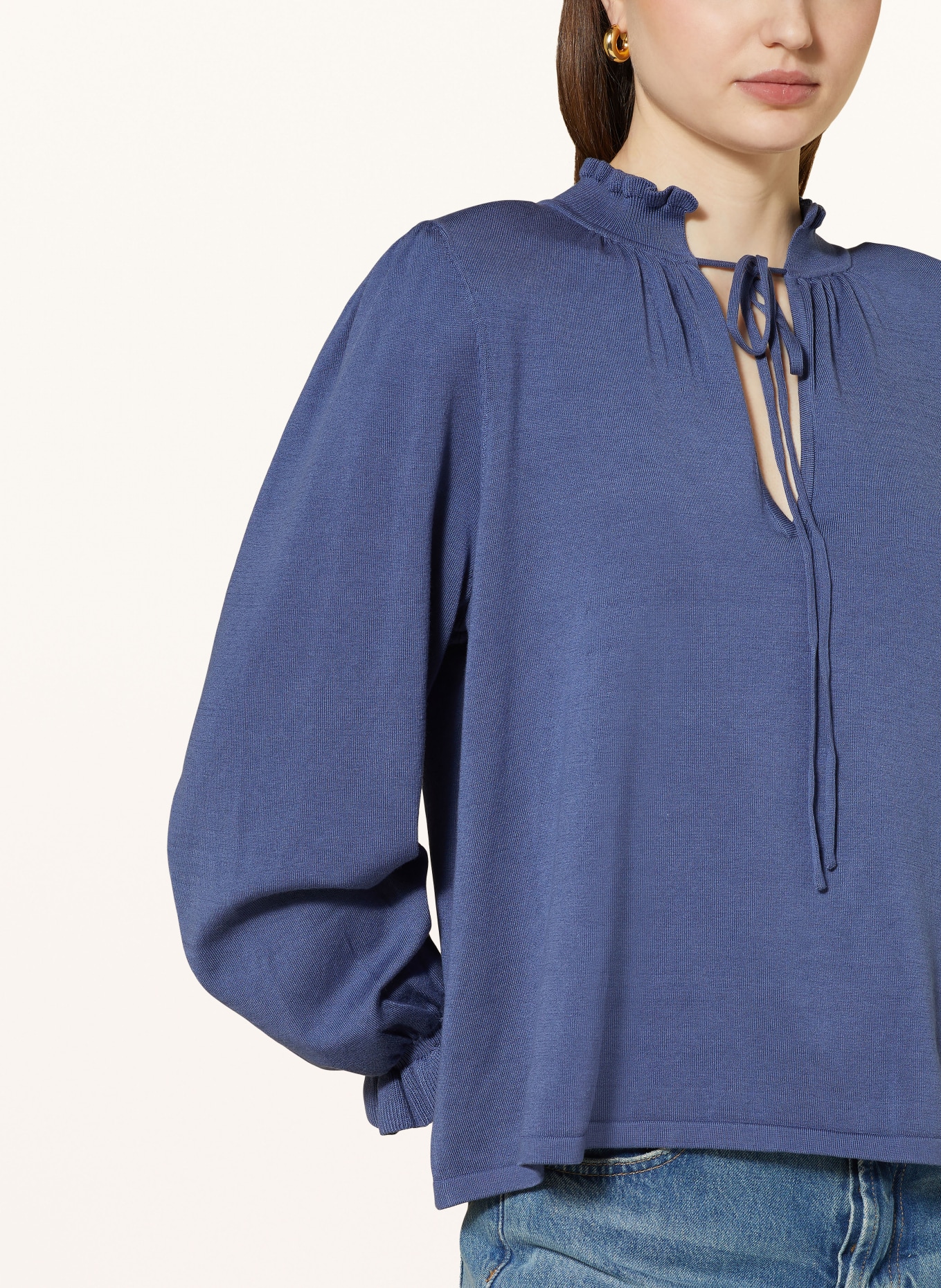ba&sh Pullover SISOL mit Rüschen, Farbe: DUNKELBLAU (Bild 4)