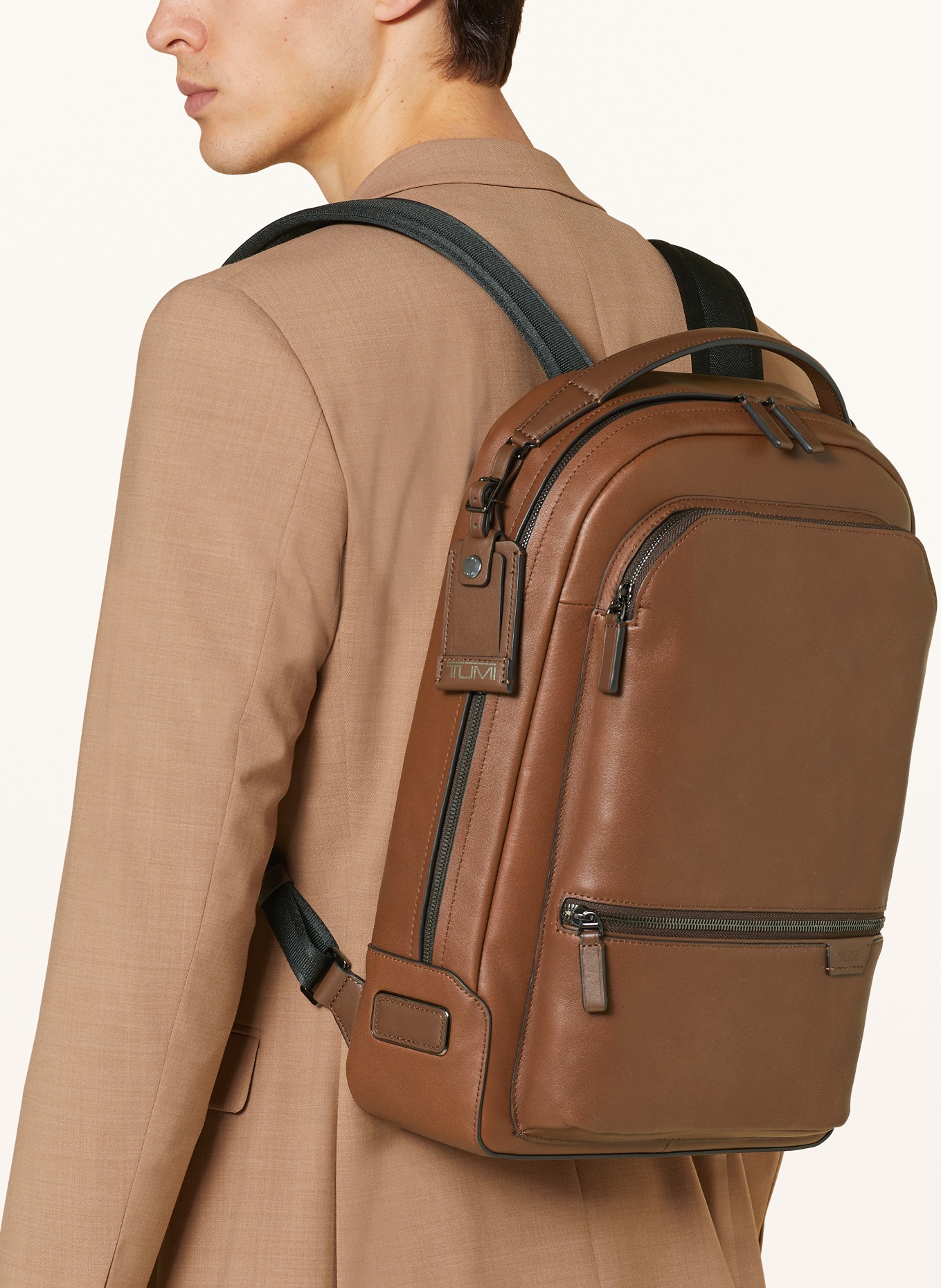 TUMI HARRISON backpack BRADNER BACKPACK 10 l, Color: COGNAC (Image 6)