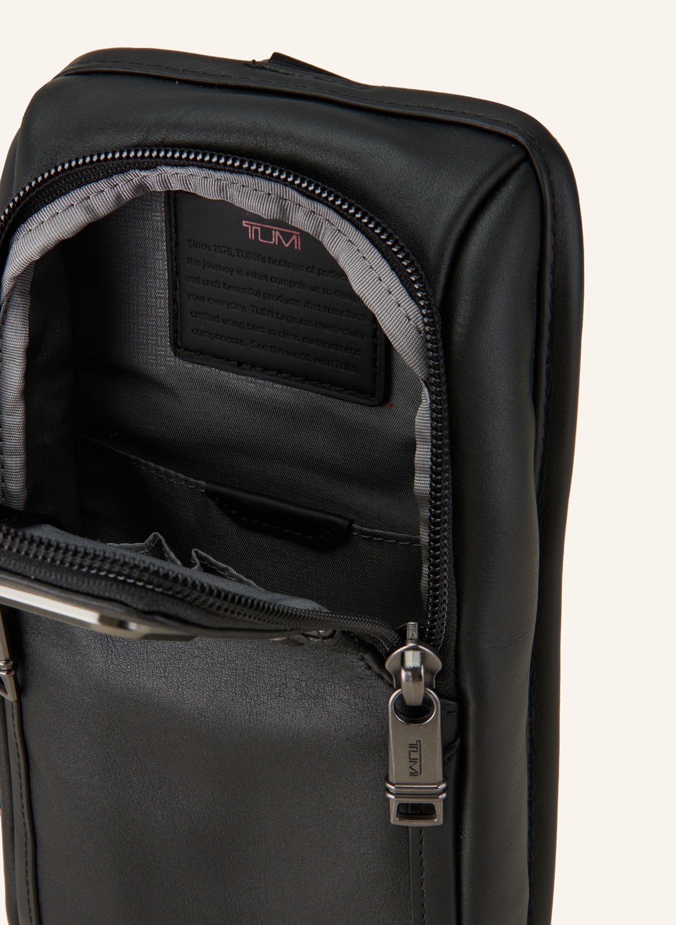 TUMI ALPHA waist bag, Color: BLACK (Image 3)