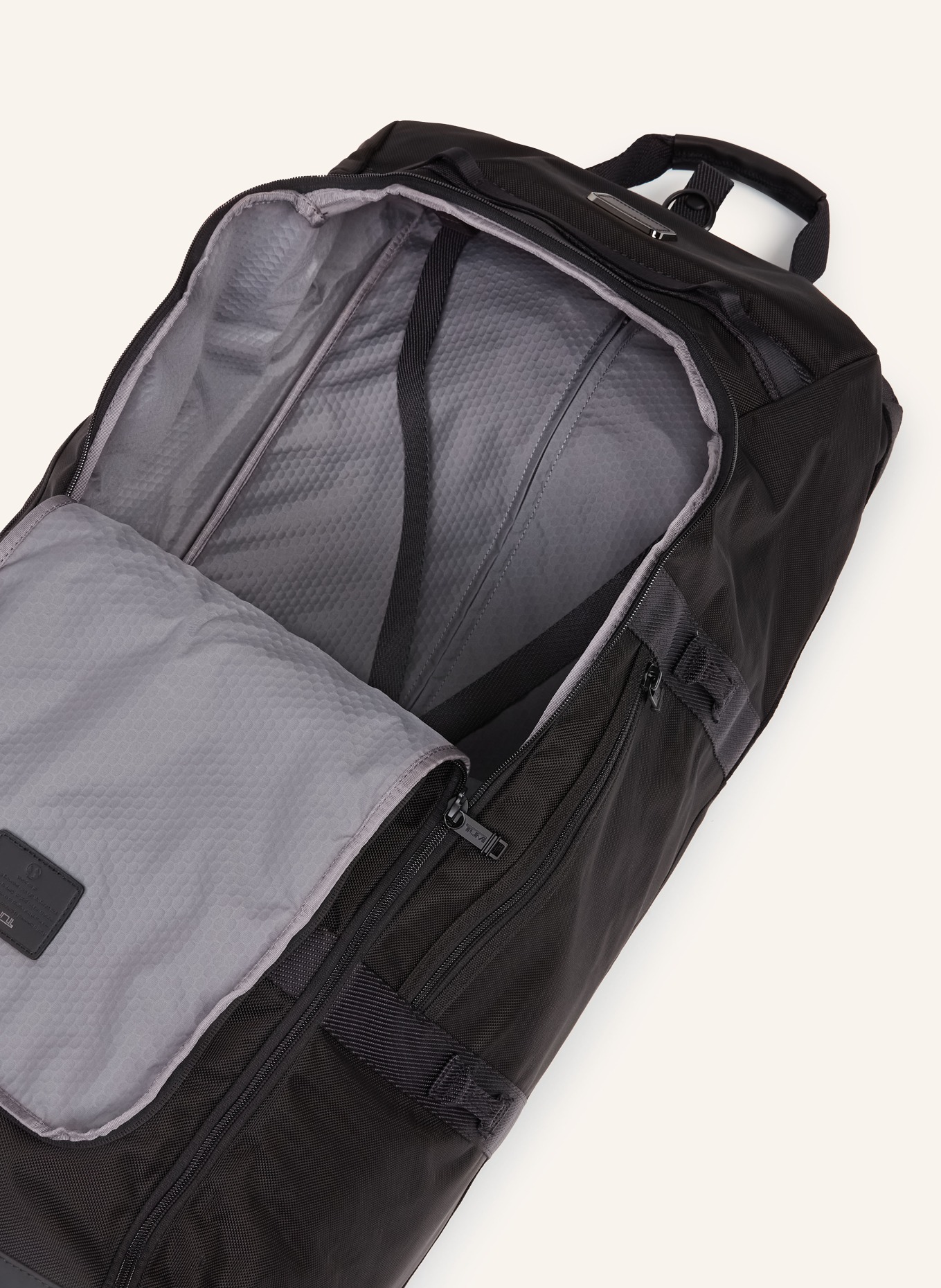 TUMI ALPHA BRAVO travel bag COLLAPSIBLE DUFFEL, Color: BLACK (Image 3)