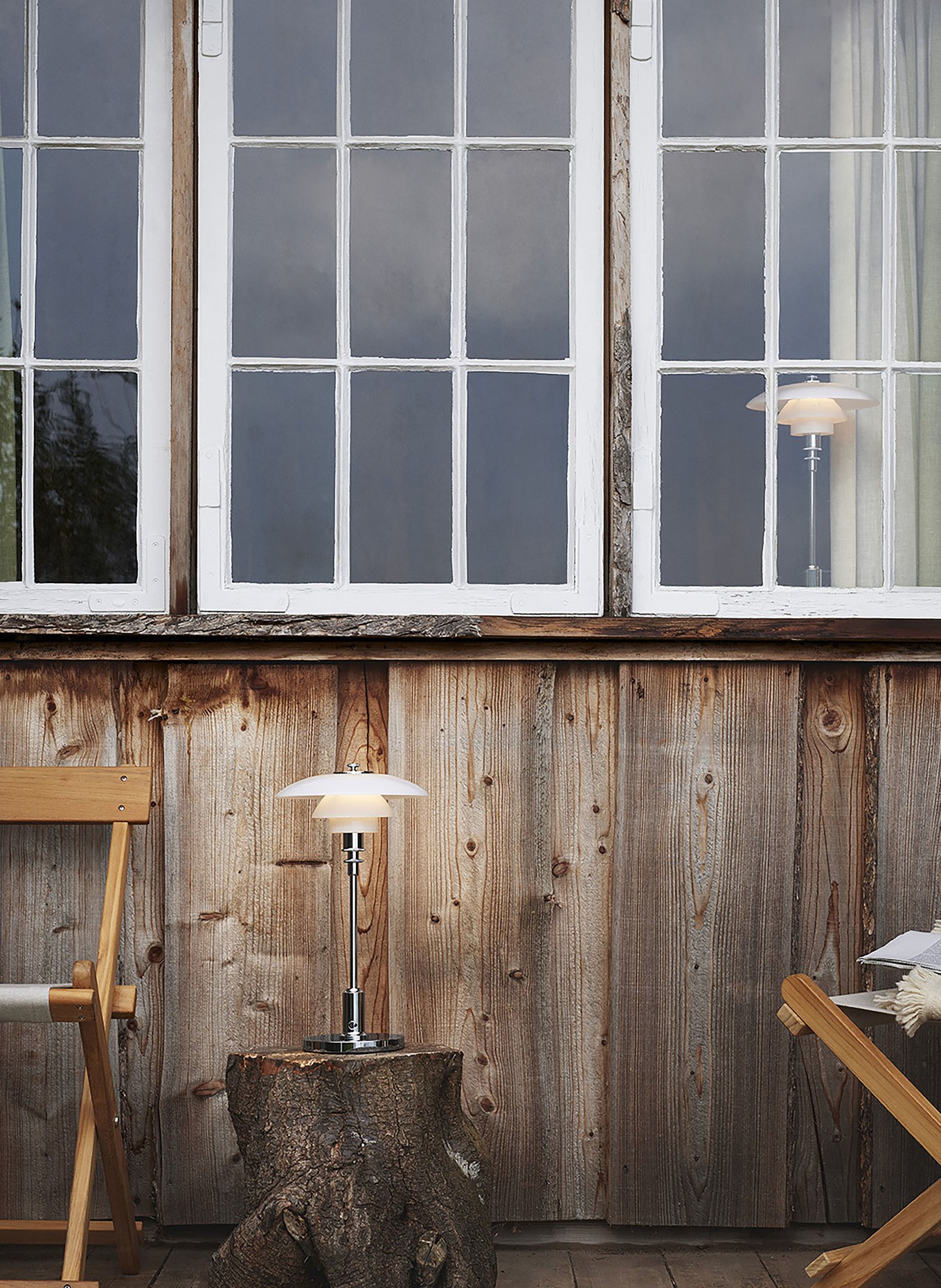 louis poulsen Tischleuchte PH 2/1 PORTABLE: WEISS / SILBER